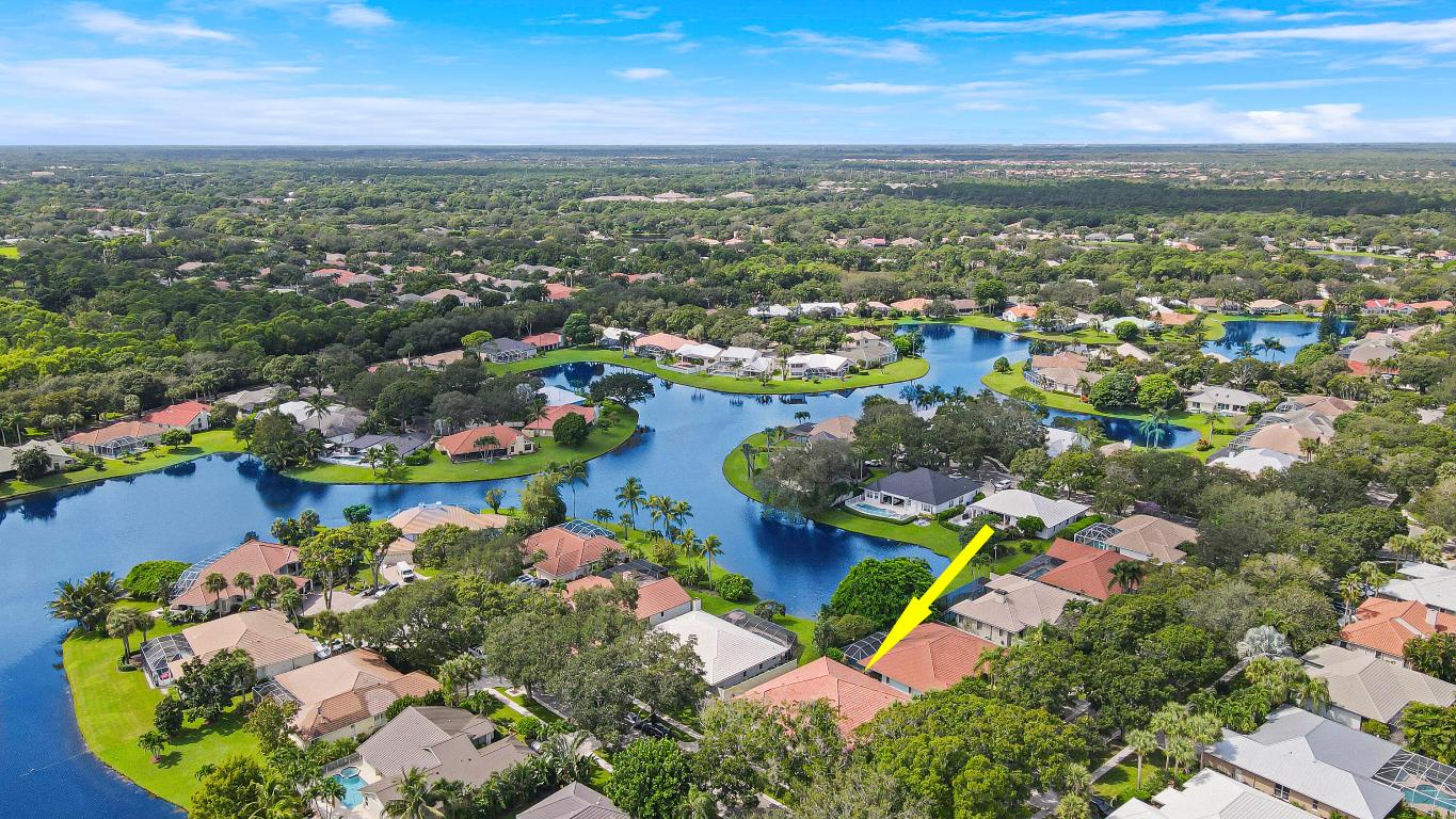 18951 Painted Leaf Ct Jupiter, FL 33458