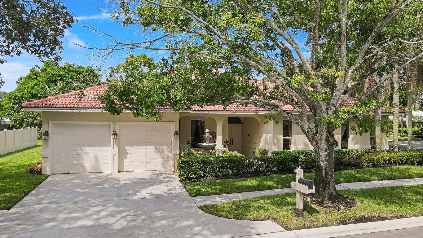 18951 Painted Leaf Ct Jupiter, FL 33458