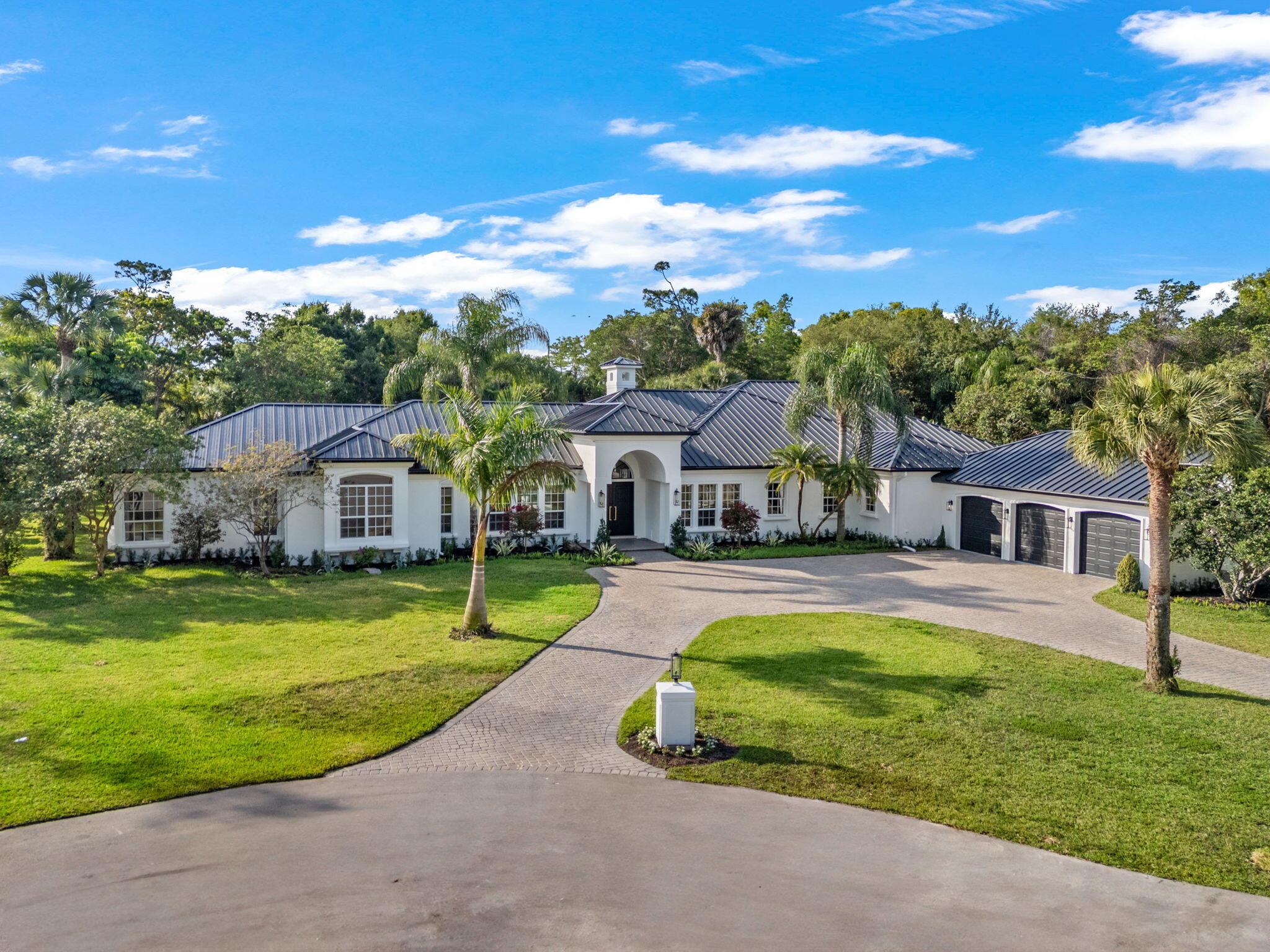 728 Deerwood Ct