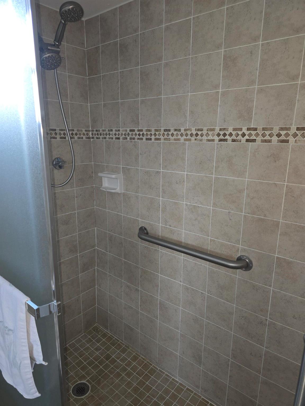 2812 Garden Dr #301