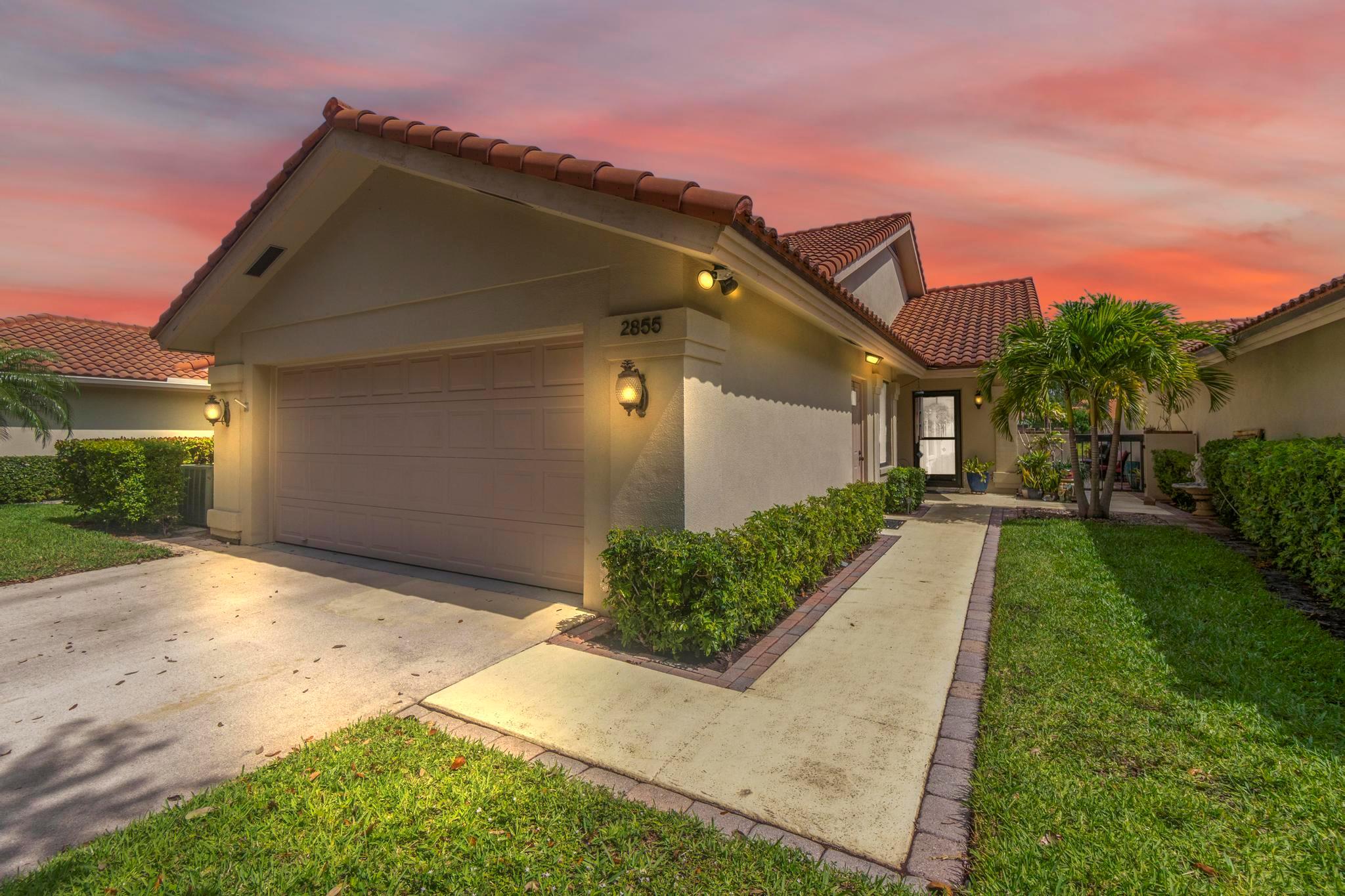 2855 Eagle Ln