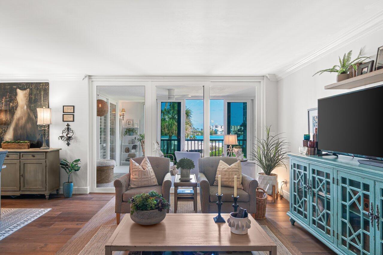 19800 Sandpointe Bay Dr #305 Tequesta, FL 33469