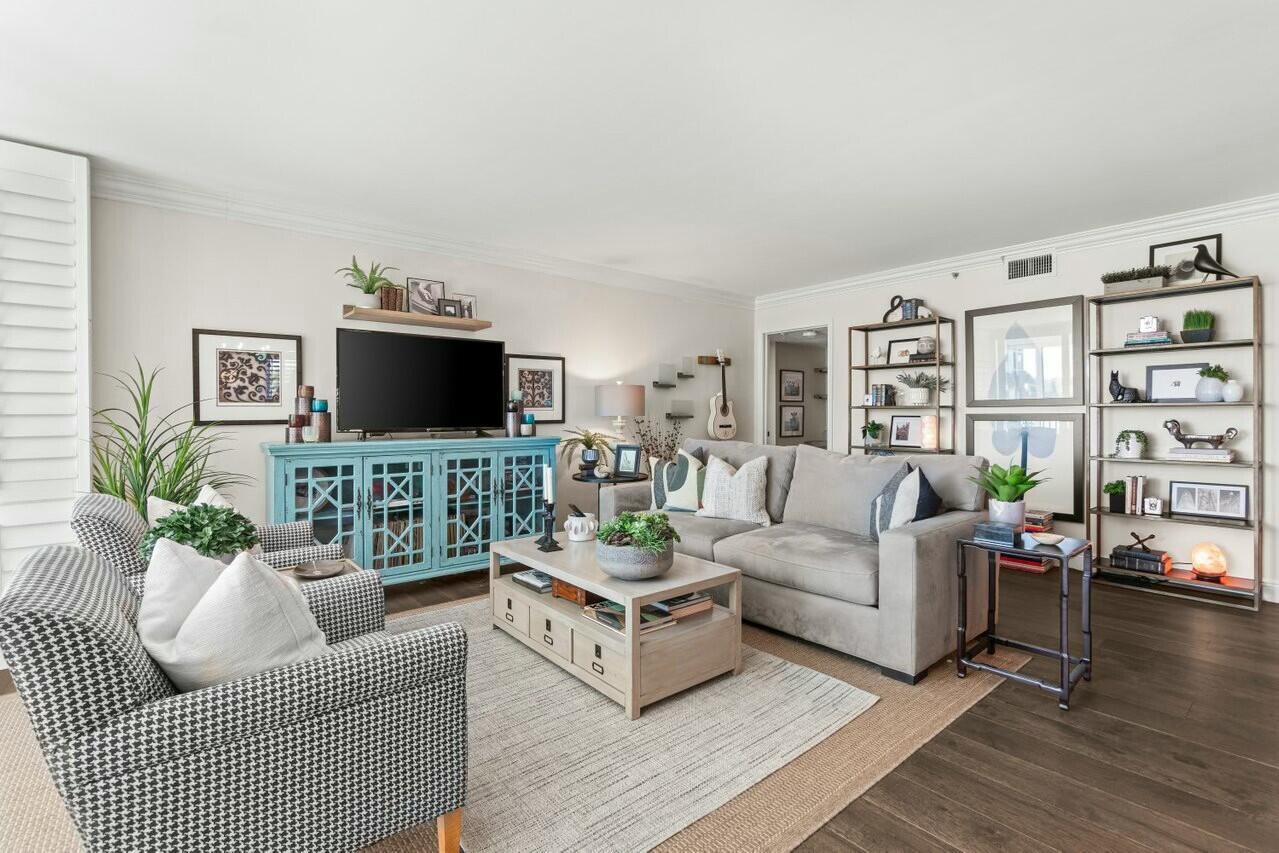 19800 Sandpointe Bay Dr #305 Tequesta, FL 33469