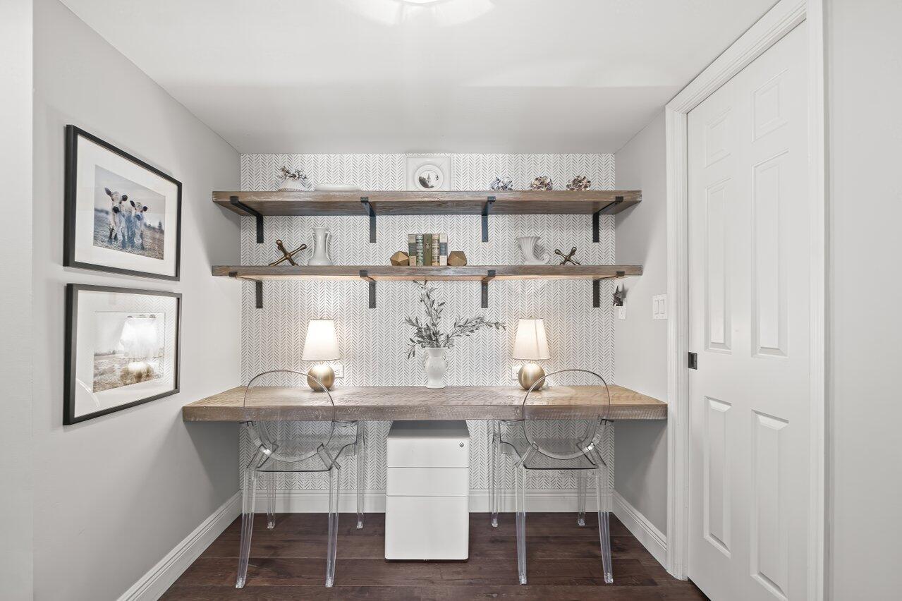 19800 Sandpointe Bay Dr #305 Tequesta, FL 33469