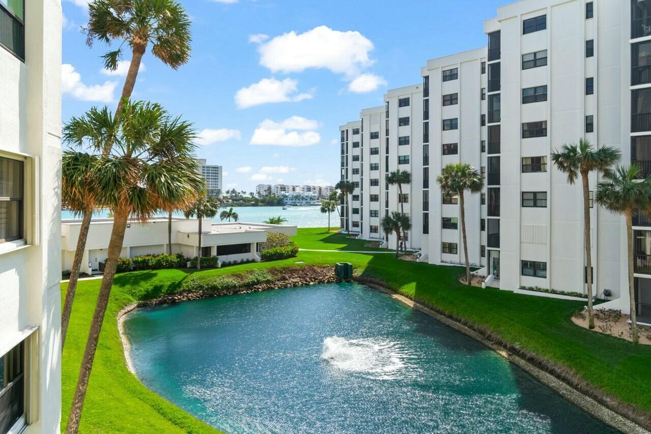 19800 Sandpointe Bay Dr #305 Tequesta, FL 33469