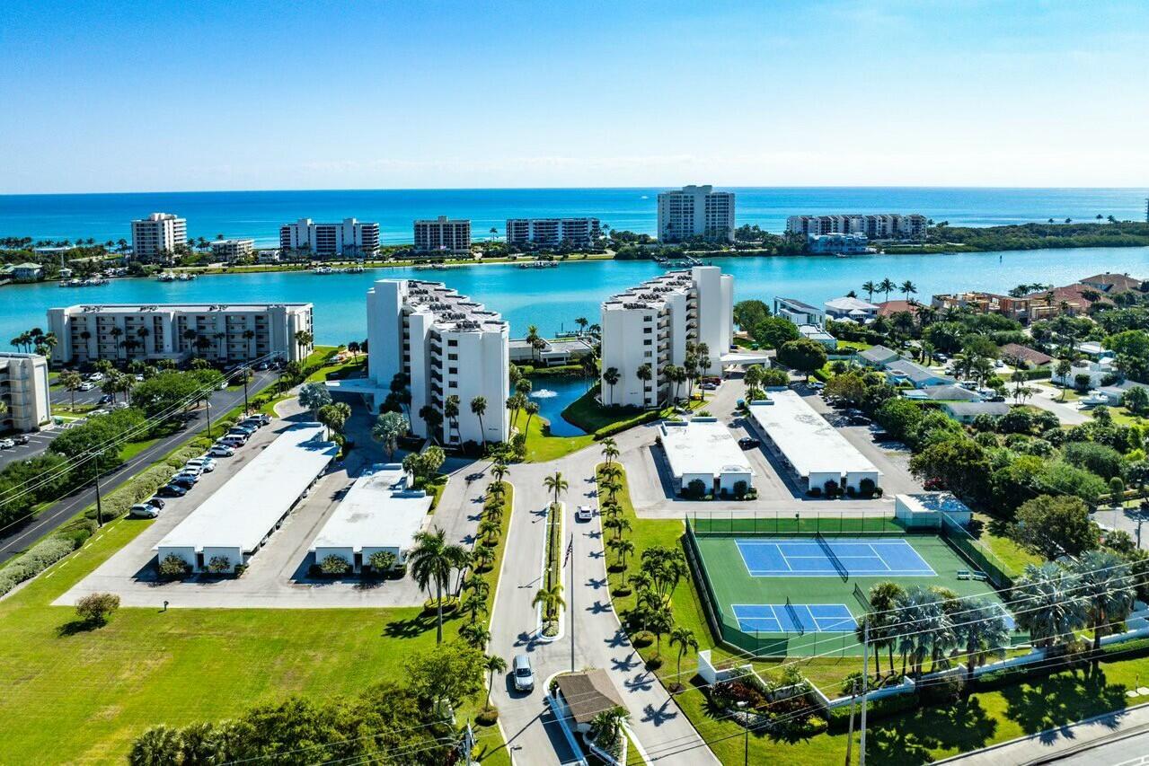 19800 Sandpointe Bay Dr #305 Tequesta, FL 33469