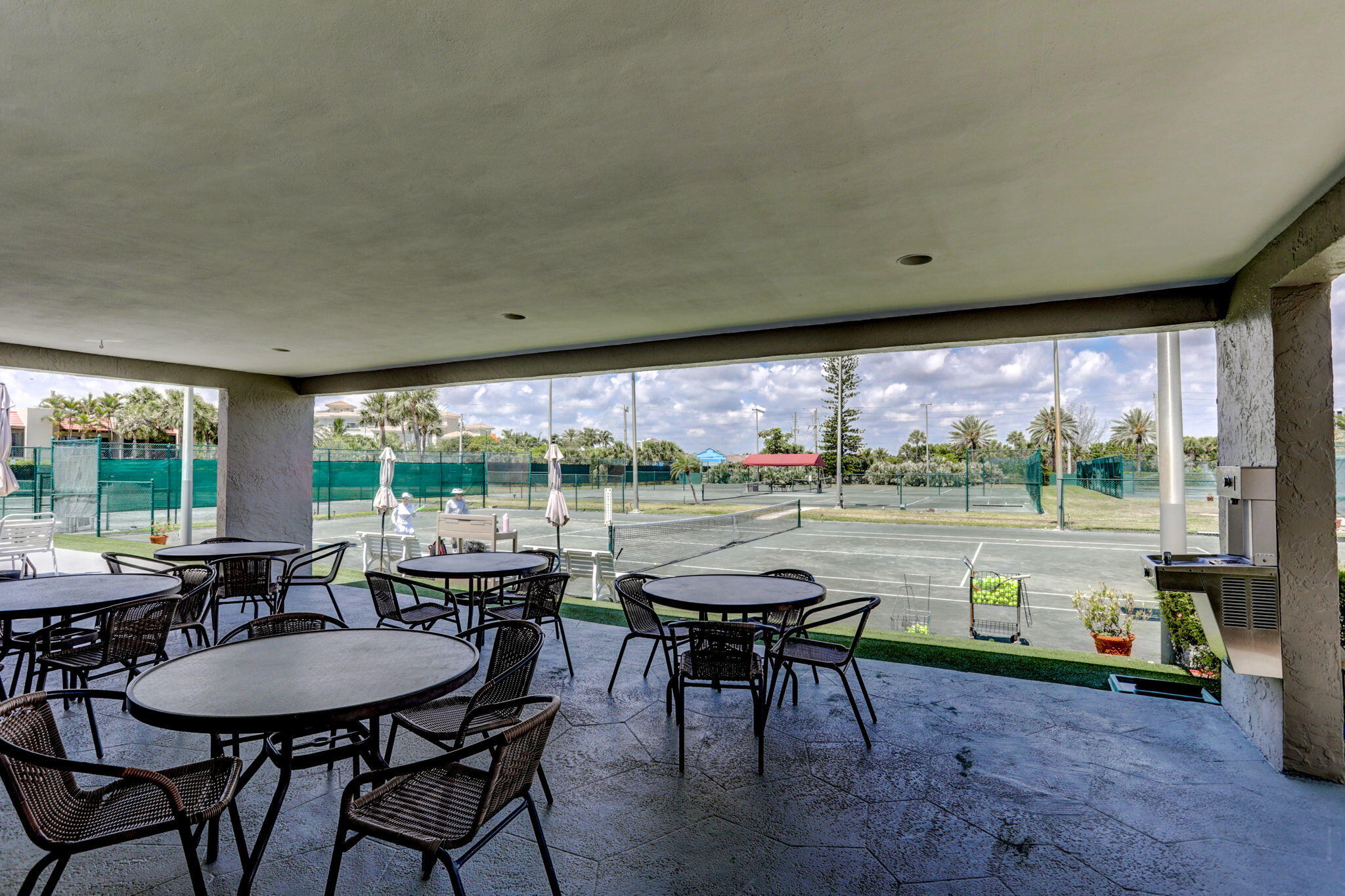 1605 S Us Hwy 1 #F204 Jupiter, FL 33477