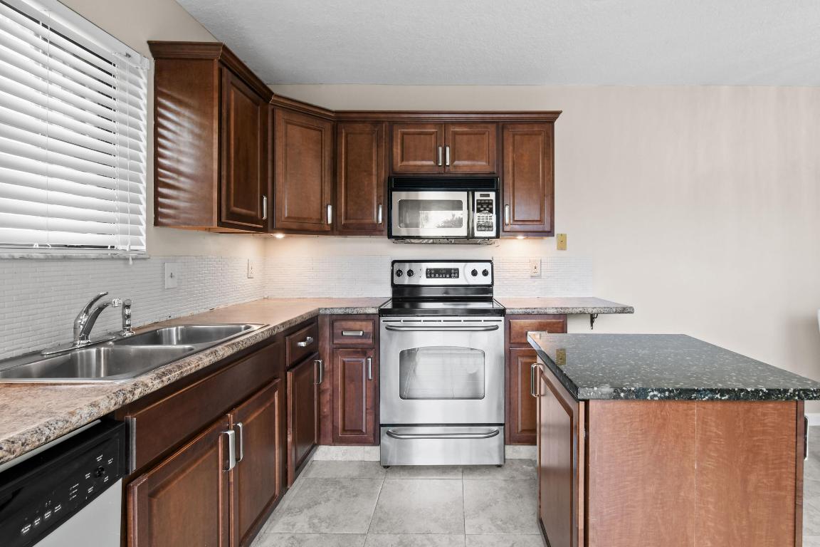 110 N Delaware #9b Jupiter, FL 33458