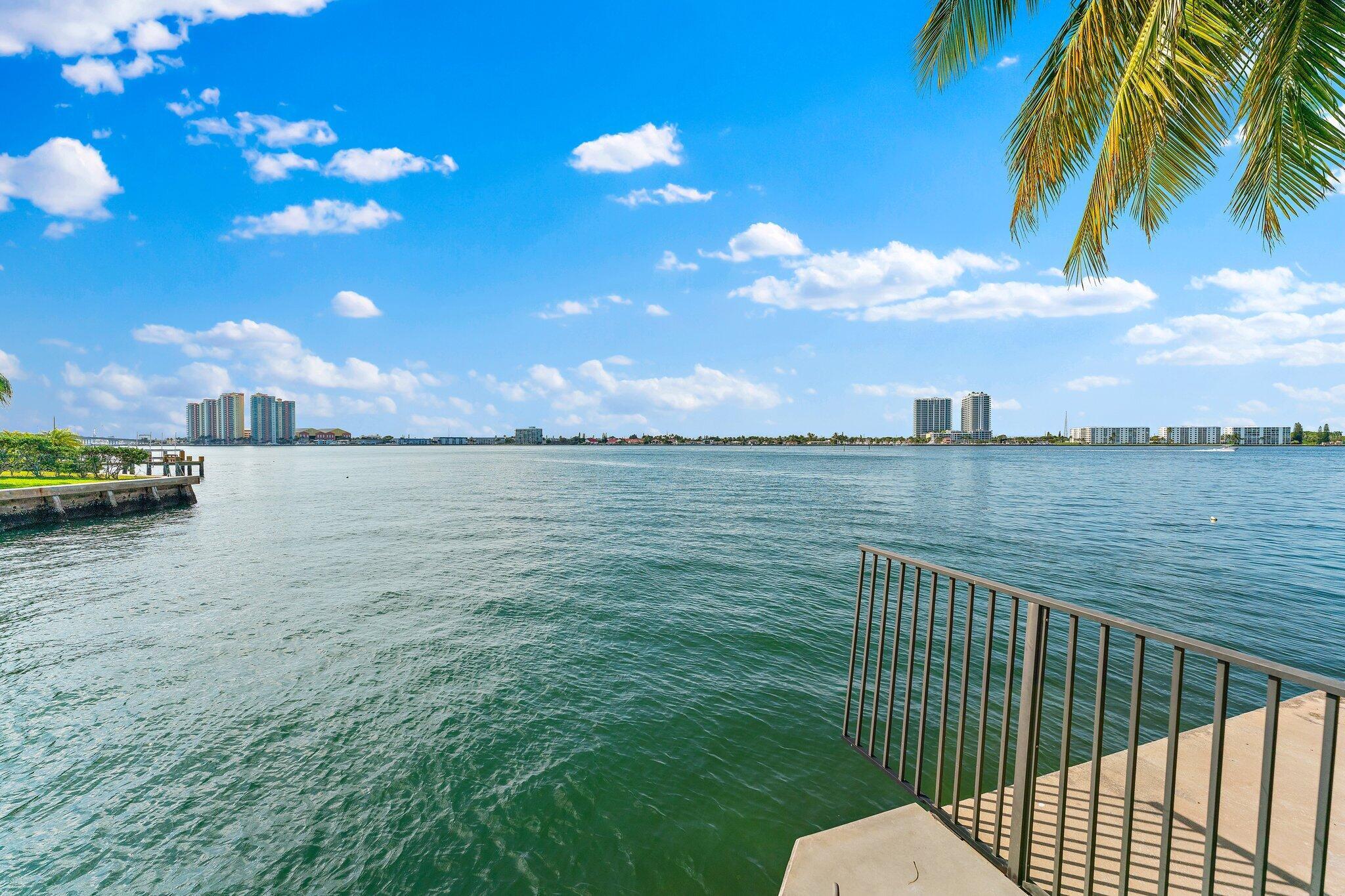 1021 Coral Way Singer Island, FL 33404
