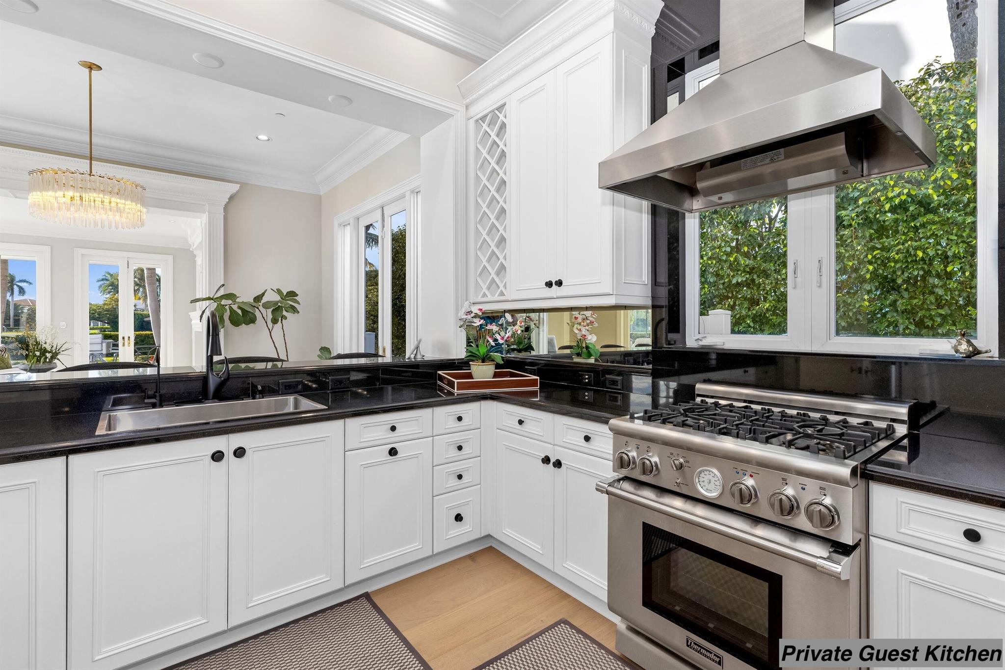 2989 Spanish Riv Rd Boca Raton, FL 33432