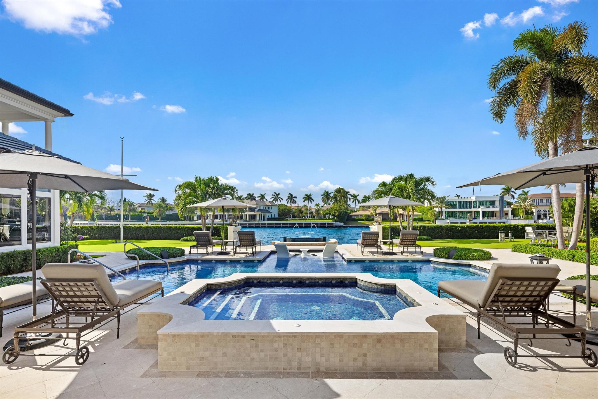 2989 Spanish Riv Rd Boca Raton, FL 33432