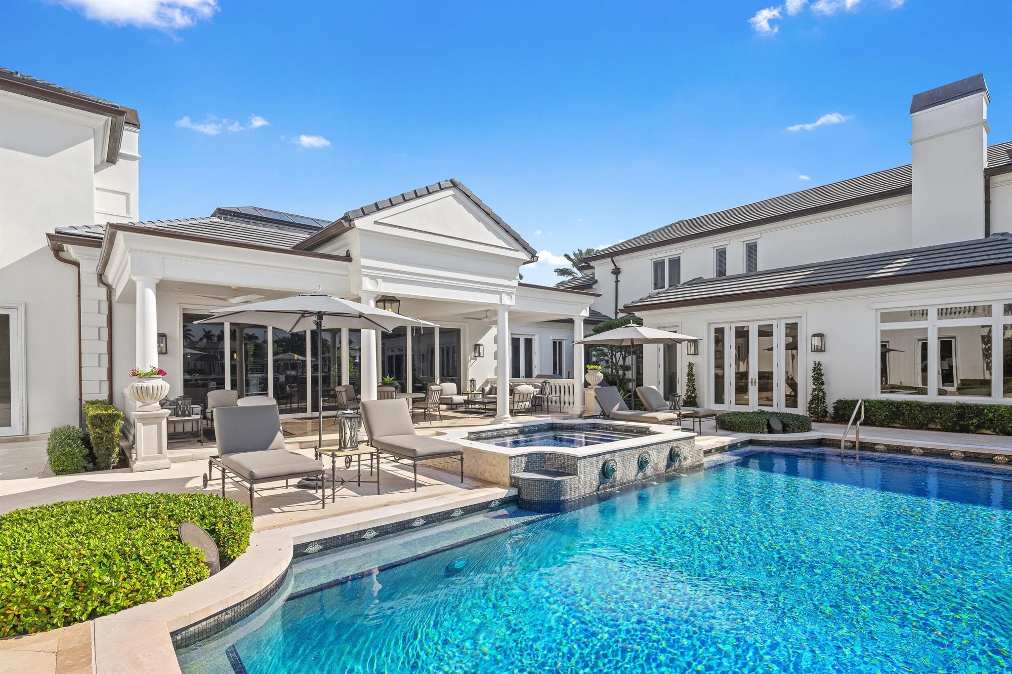 2989 Spanish Riv Rd Boca Raton, FL 33432