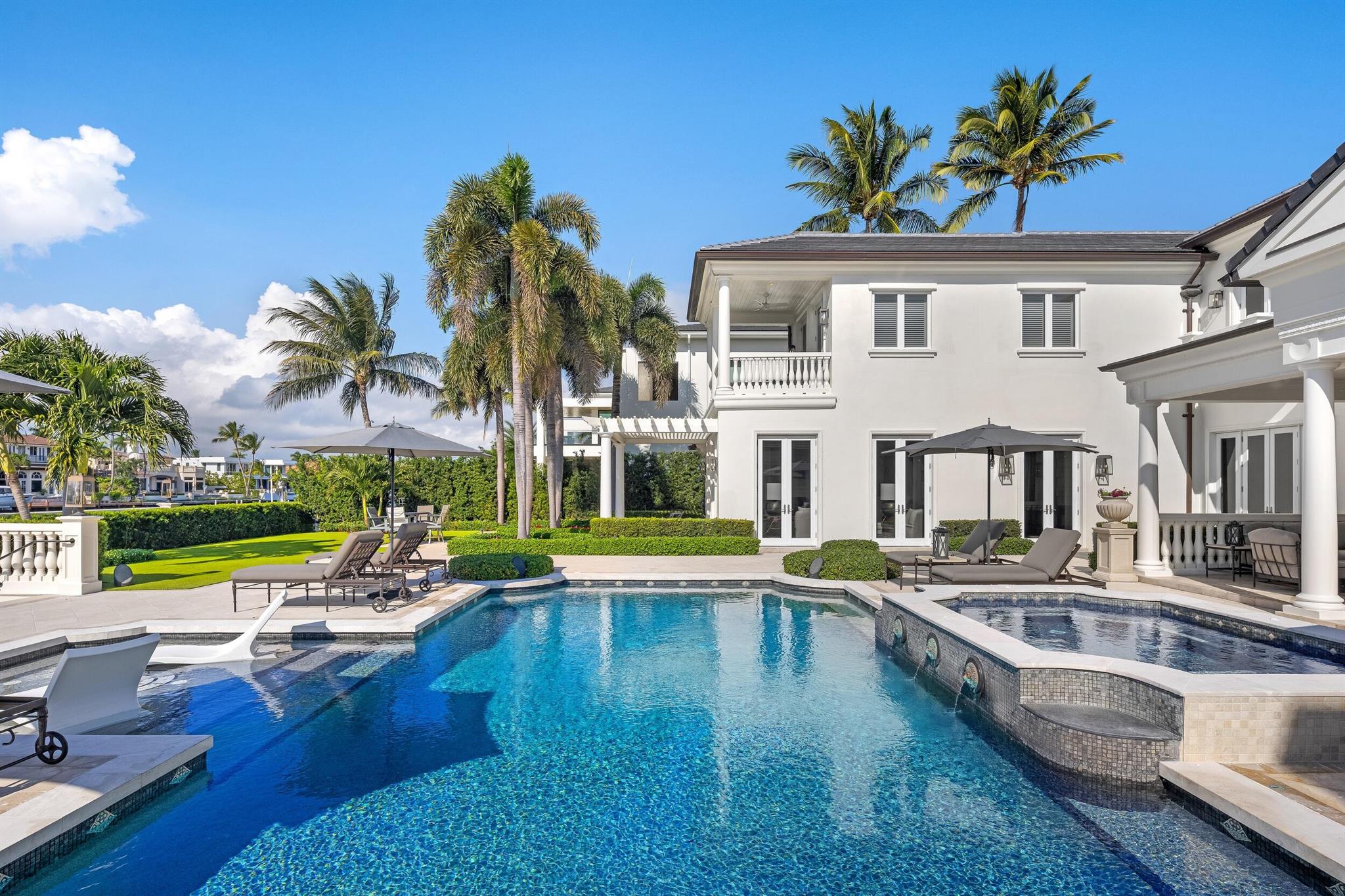 2989 Spanish Riv Rd Boca Raton, FL 33432