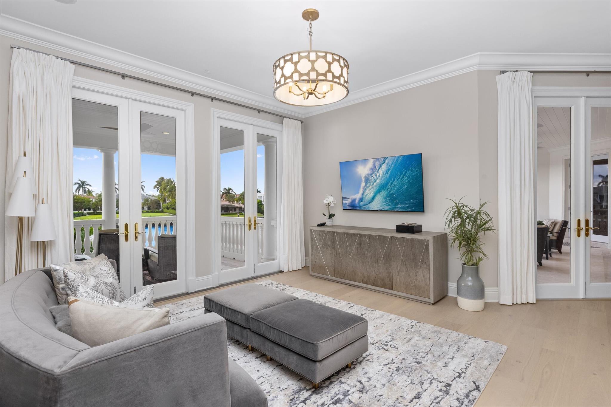 2989 Spanish Riv Rd Boca Raton, FL 33432