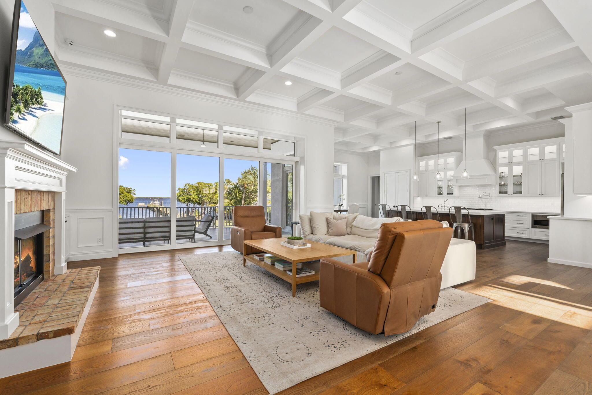 54 S Sewalls Pt Rd Sewalls Point, FL 34996