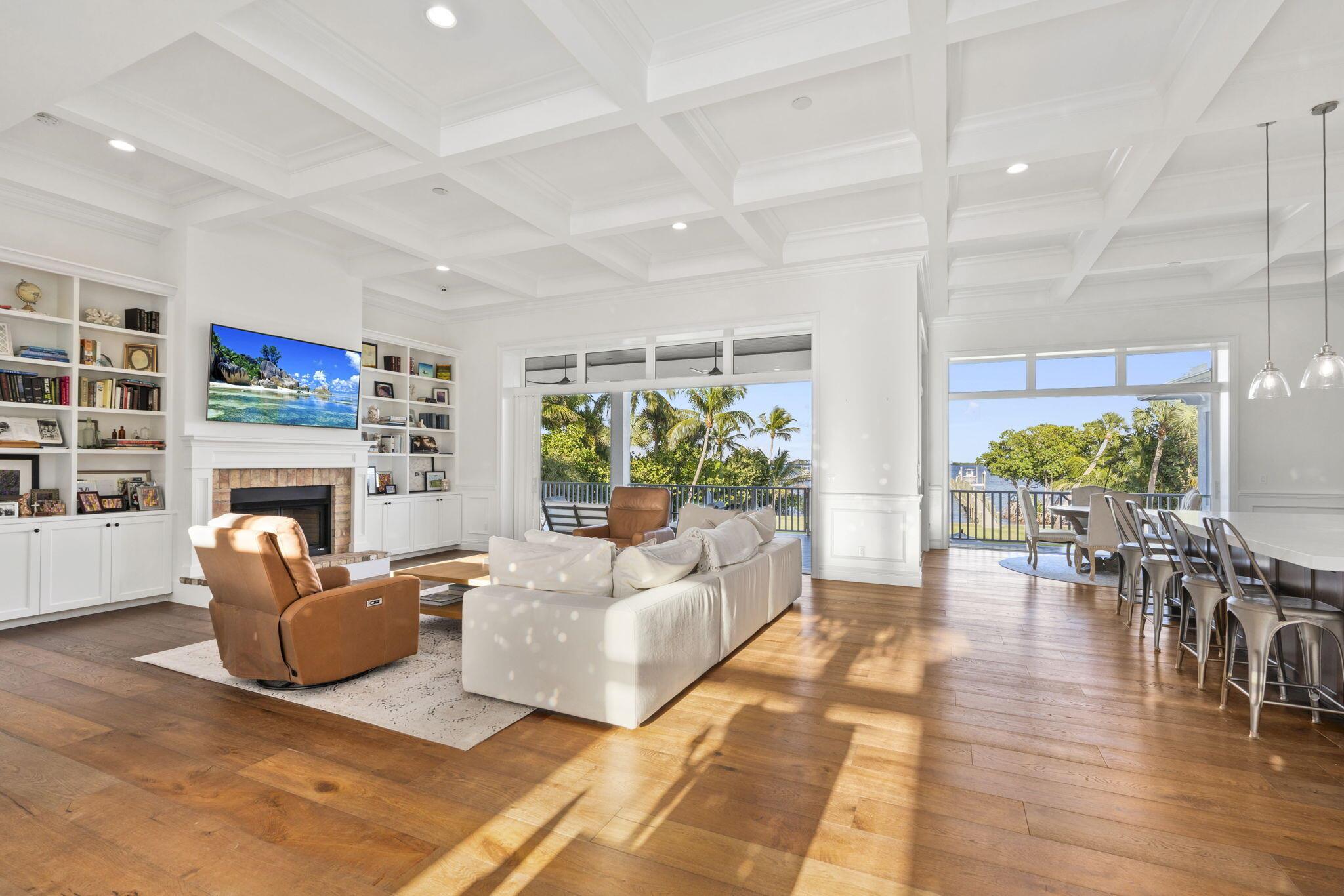 54 S Sewalls Pt Rd Sewalls Point, FL 34996