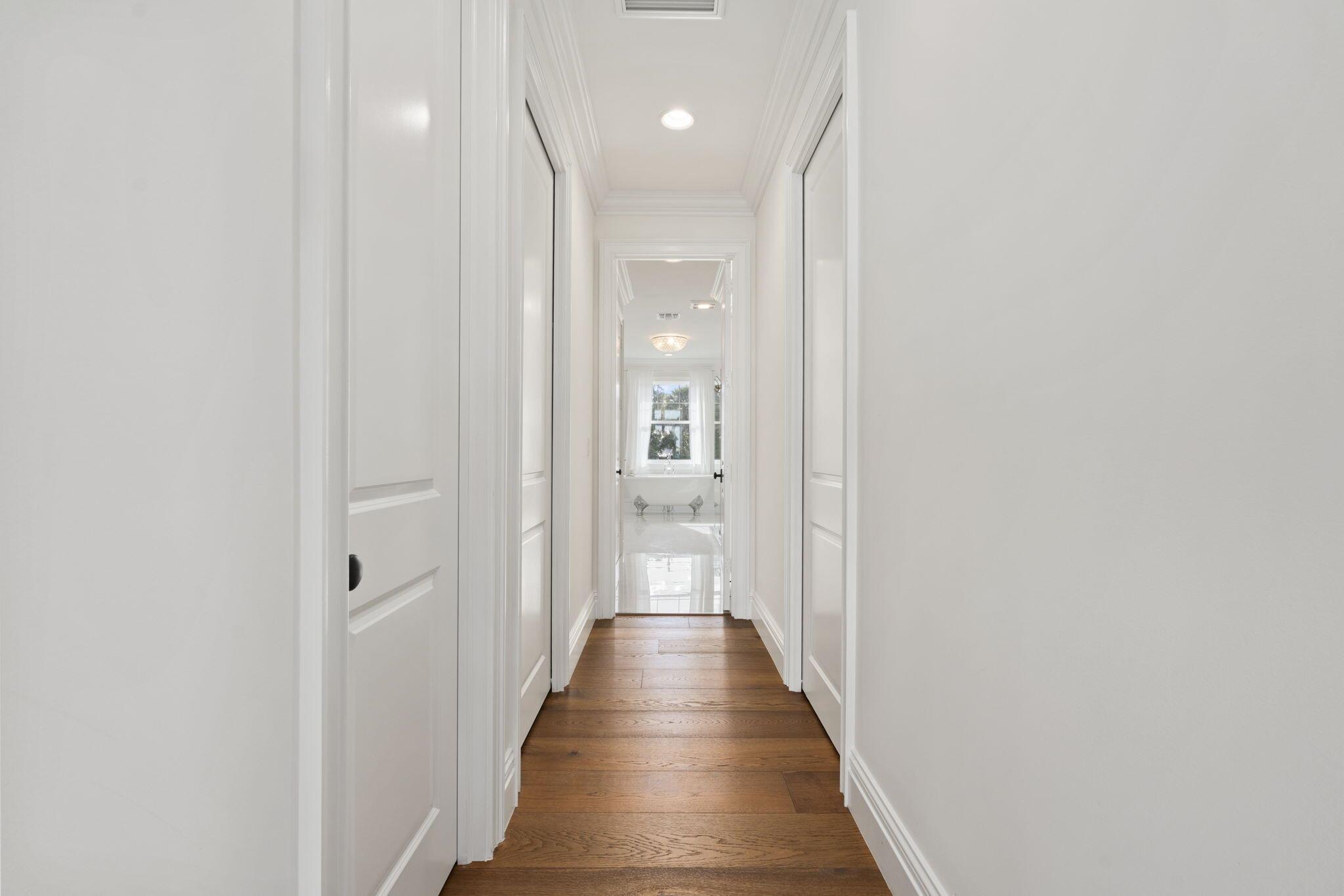 54 S Sewalls Pt Rd Sewalls Point, FL 34996