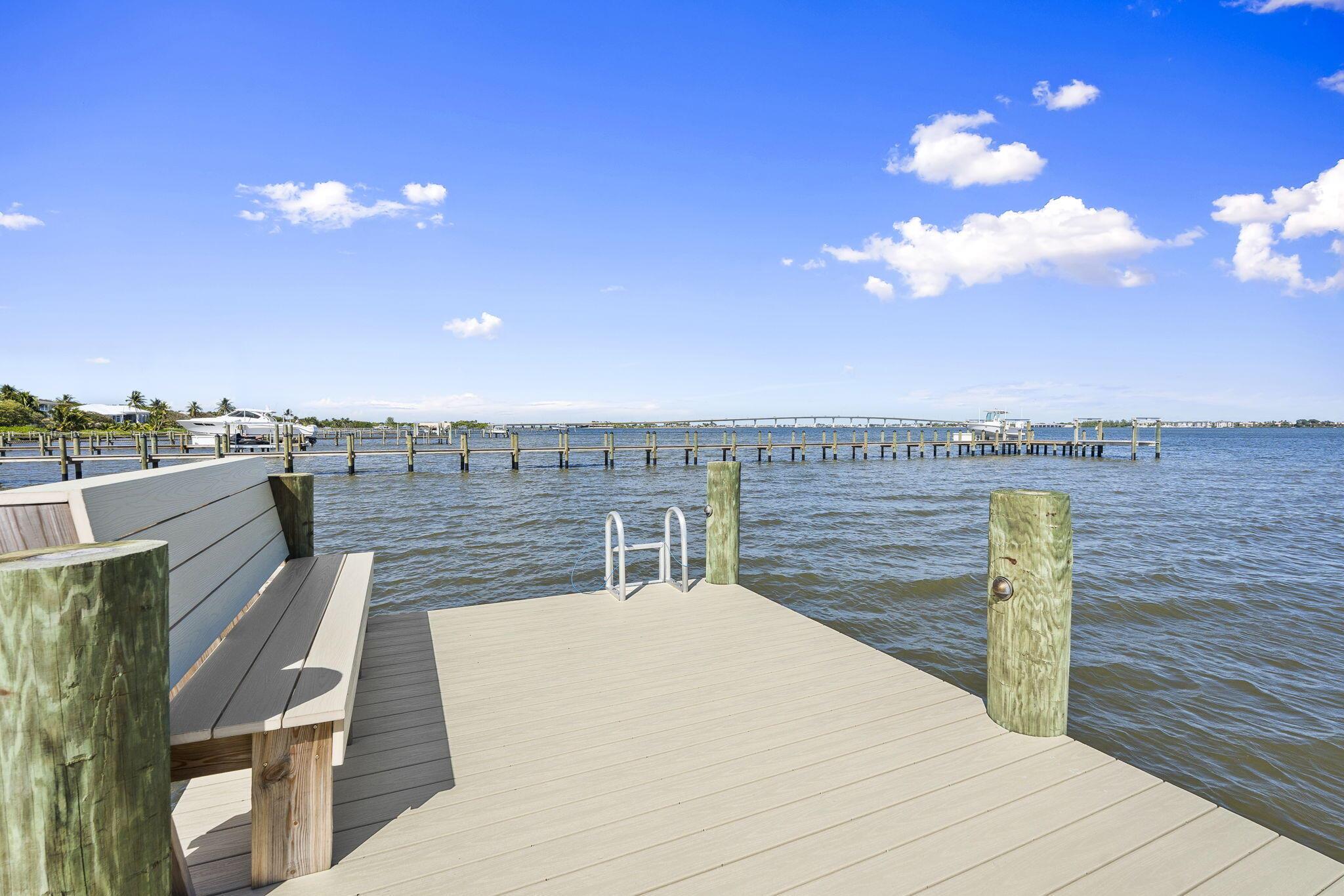 54 S Sewalls Pt Rd Sewalls Point, FL 34996