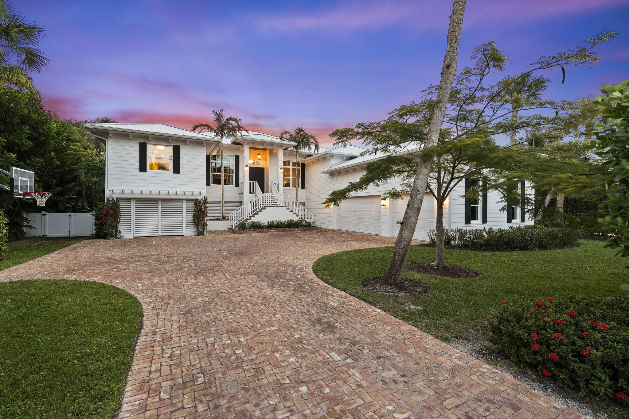 54 S Sewalls Pt Rd Sewalls Point, FL 34996