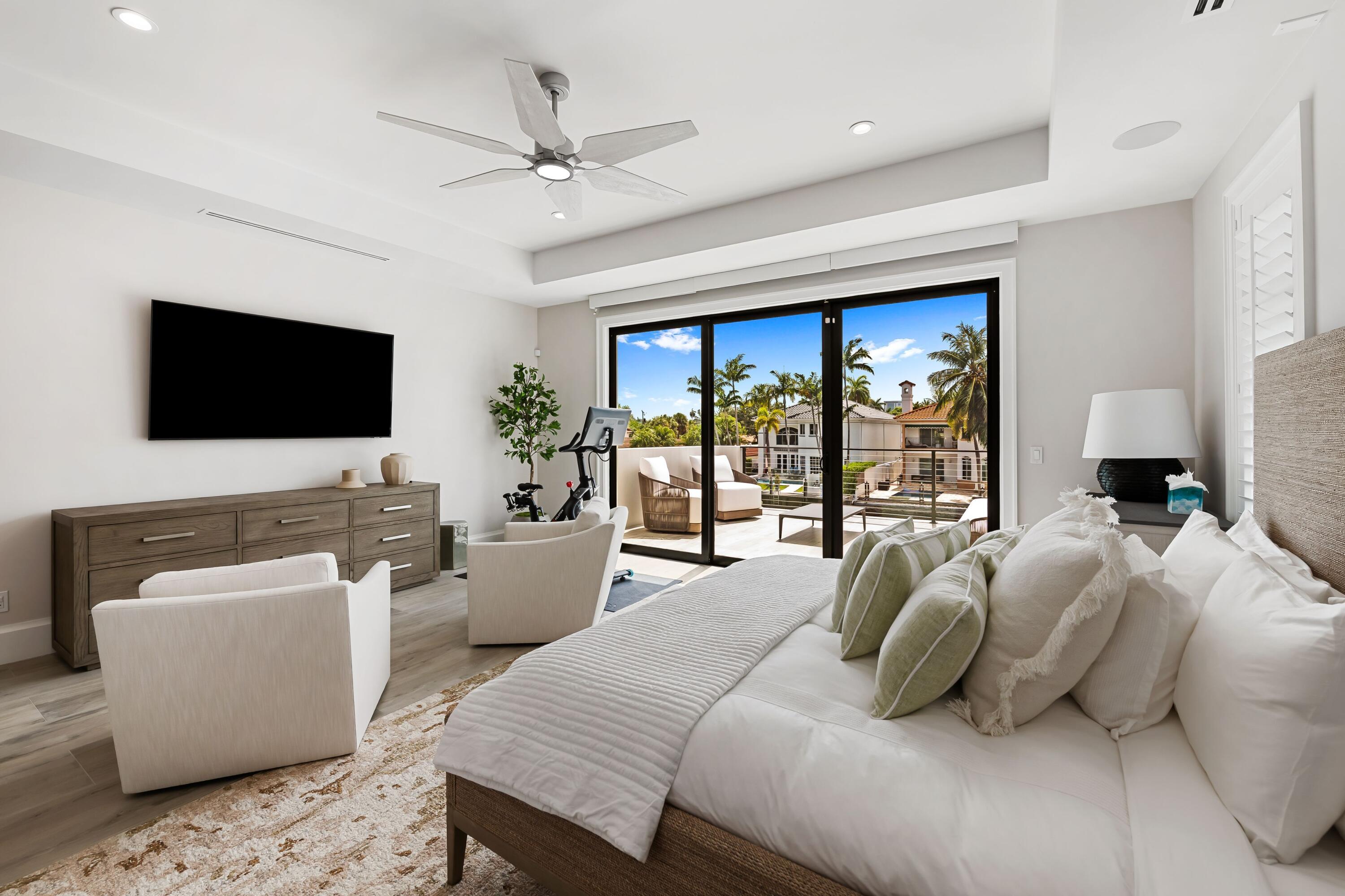 319 Coconut Isle #2 Fort Lauderdale, FL 33301