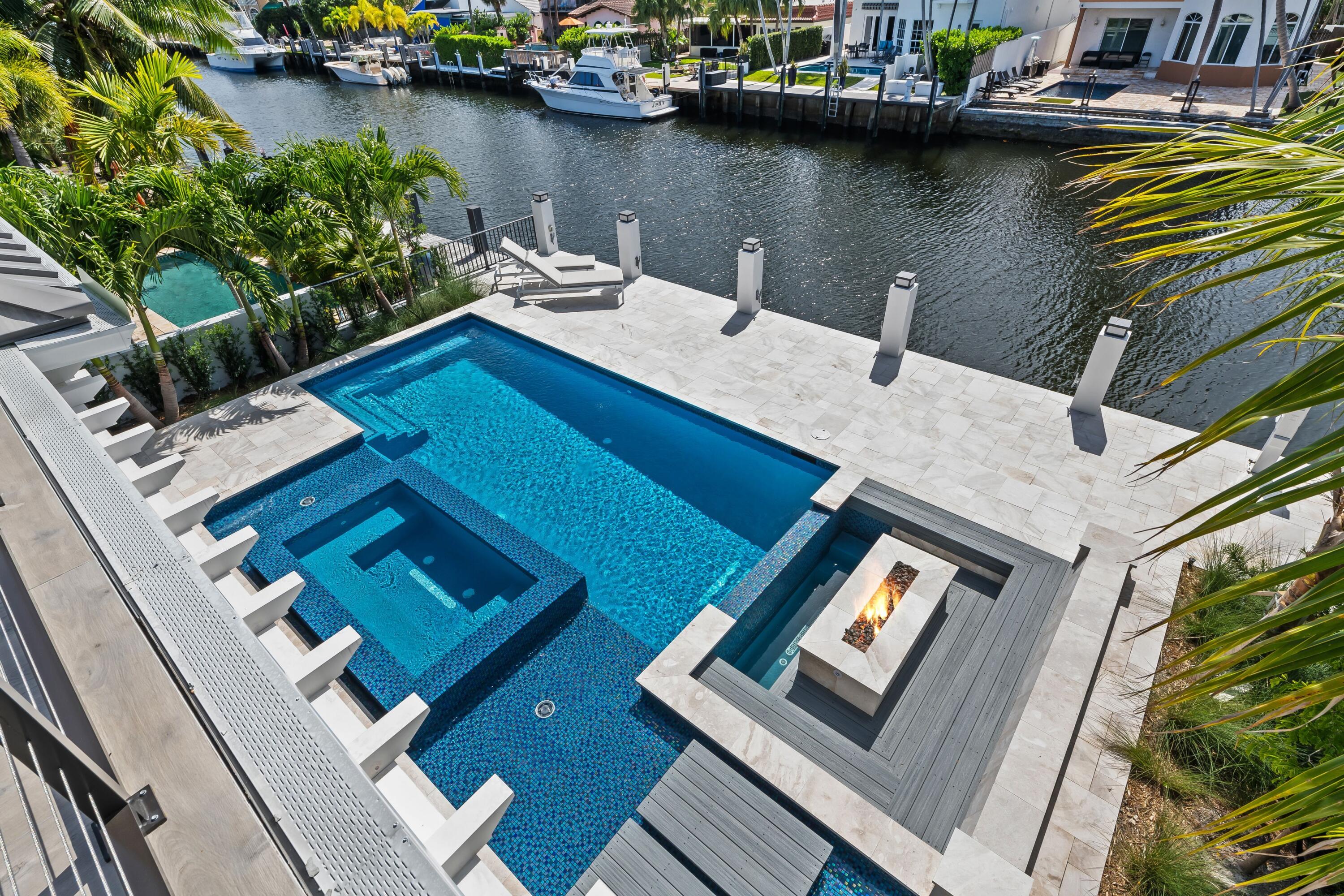 319 Coconut Isle #2 Fort Lauderdale, FL 33301