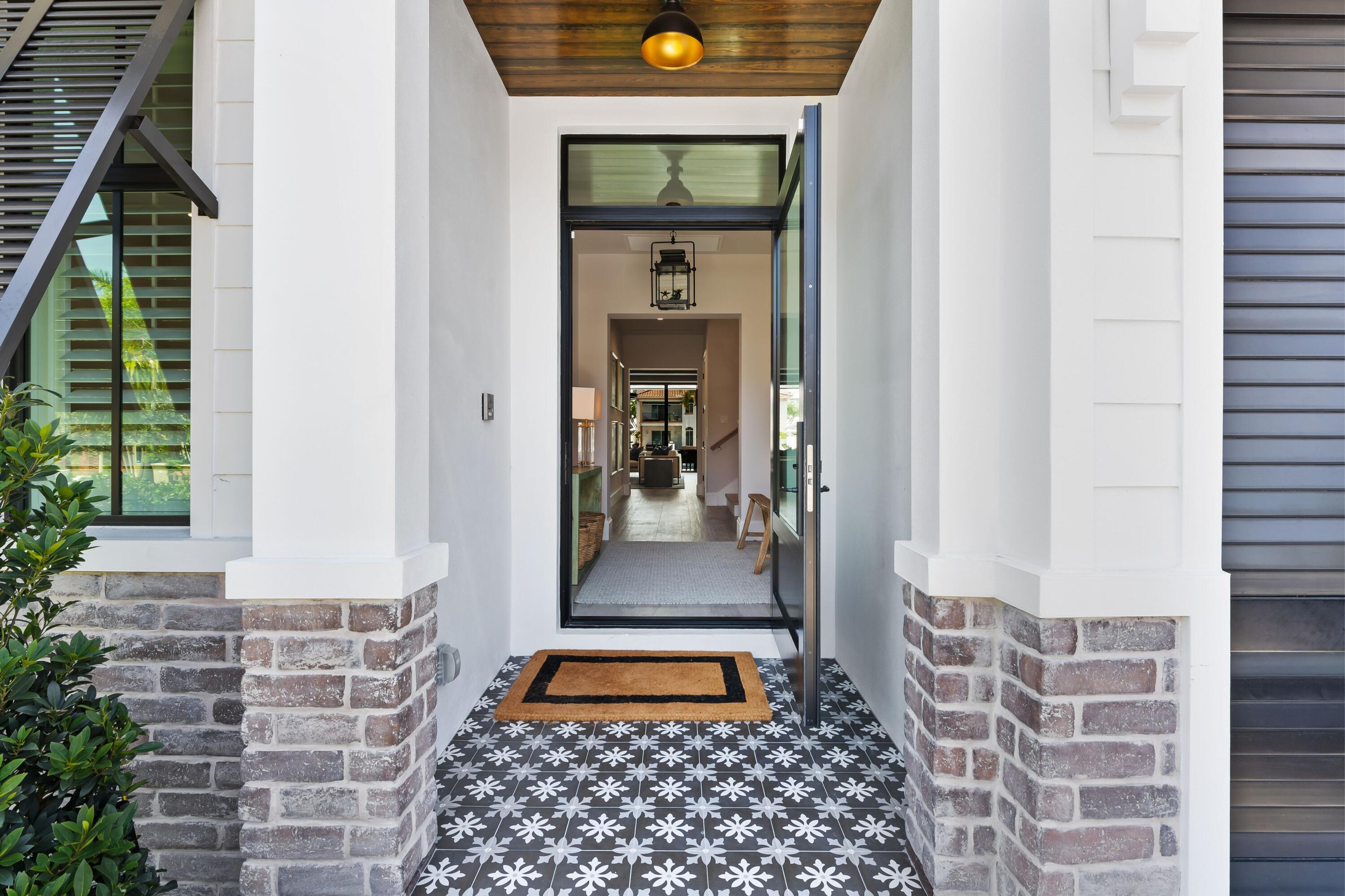 319 Coconut Isle #2 Fort Lauderdale, FL 33301