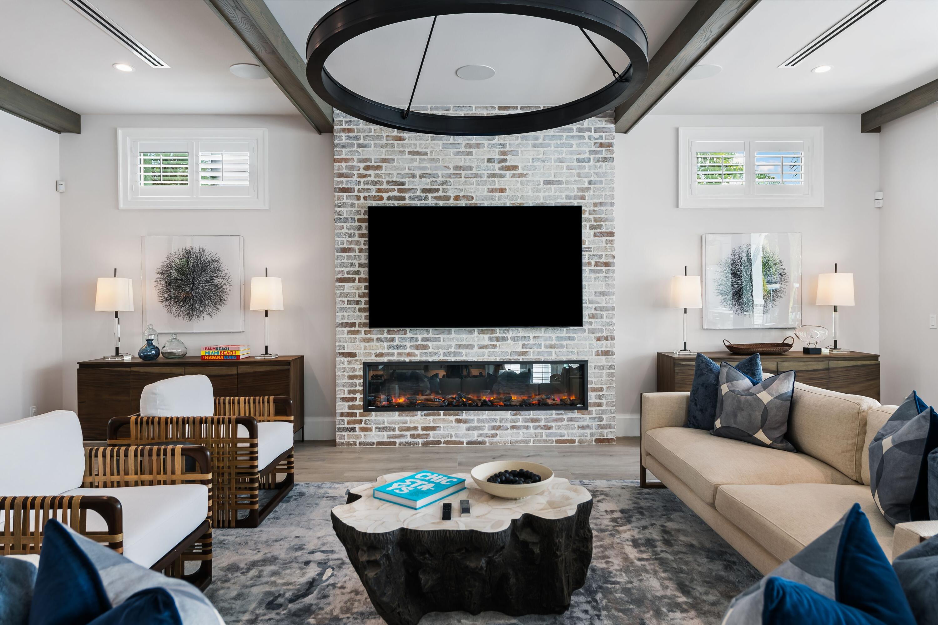 319 Coconut Isle #2 Fort Lauderdale, FL 33301