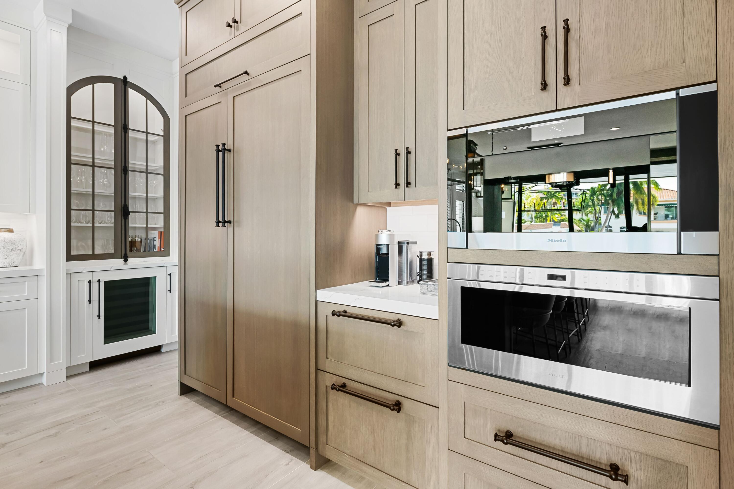 319 Coconut Isle #2 Fort Lauderdale, FL 33301