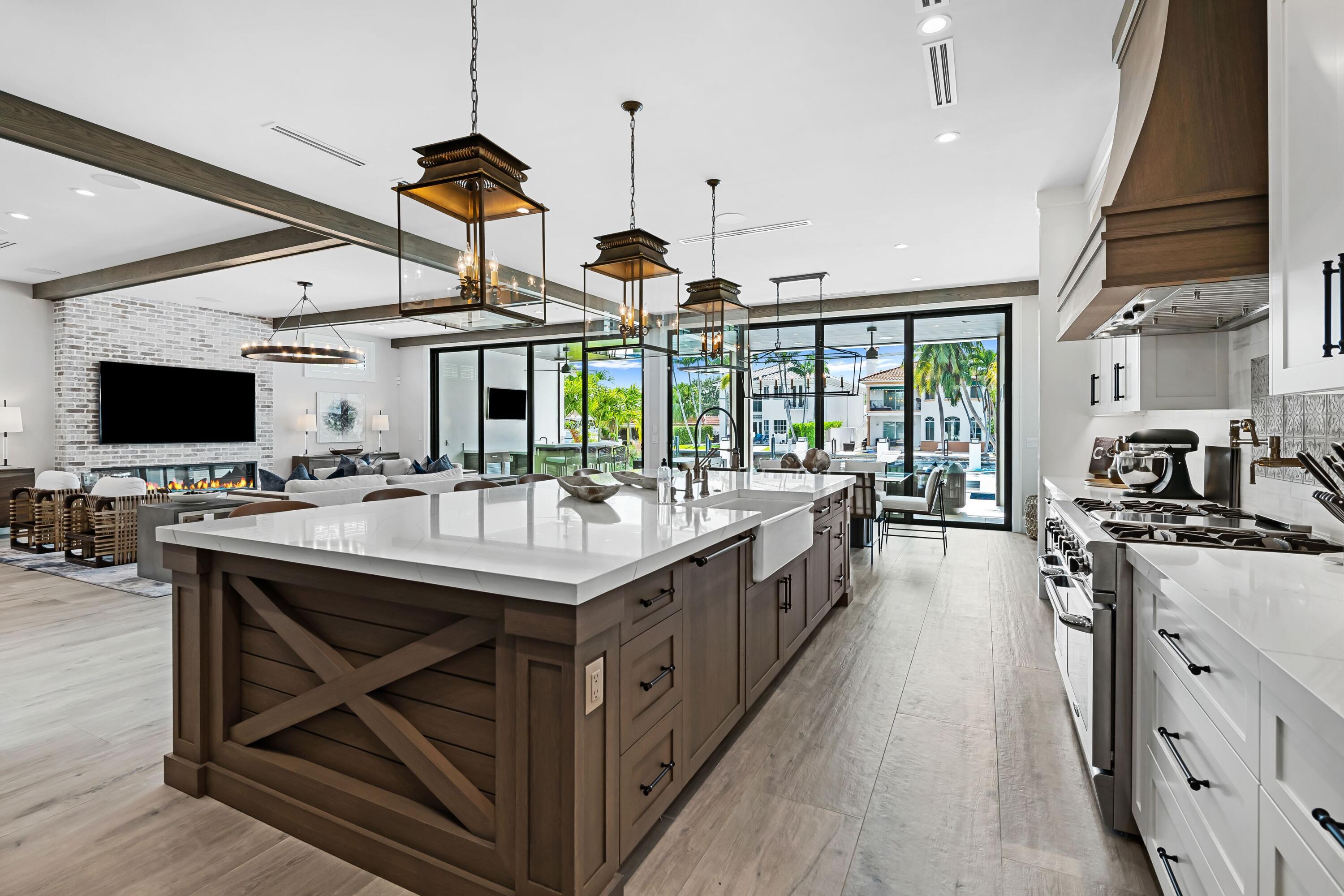 319 Coconut Isle #2 Fort Lauderdale, FL 33301