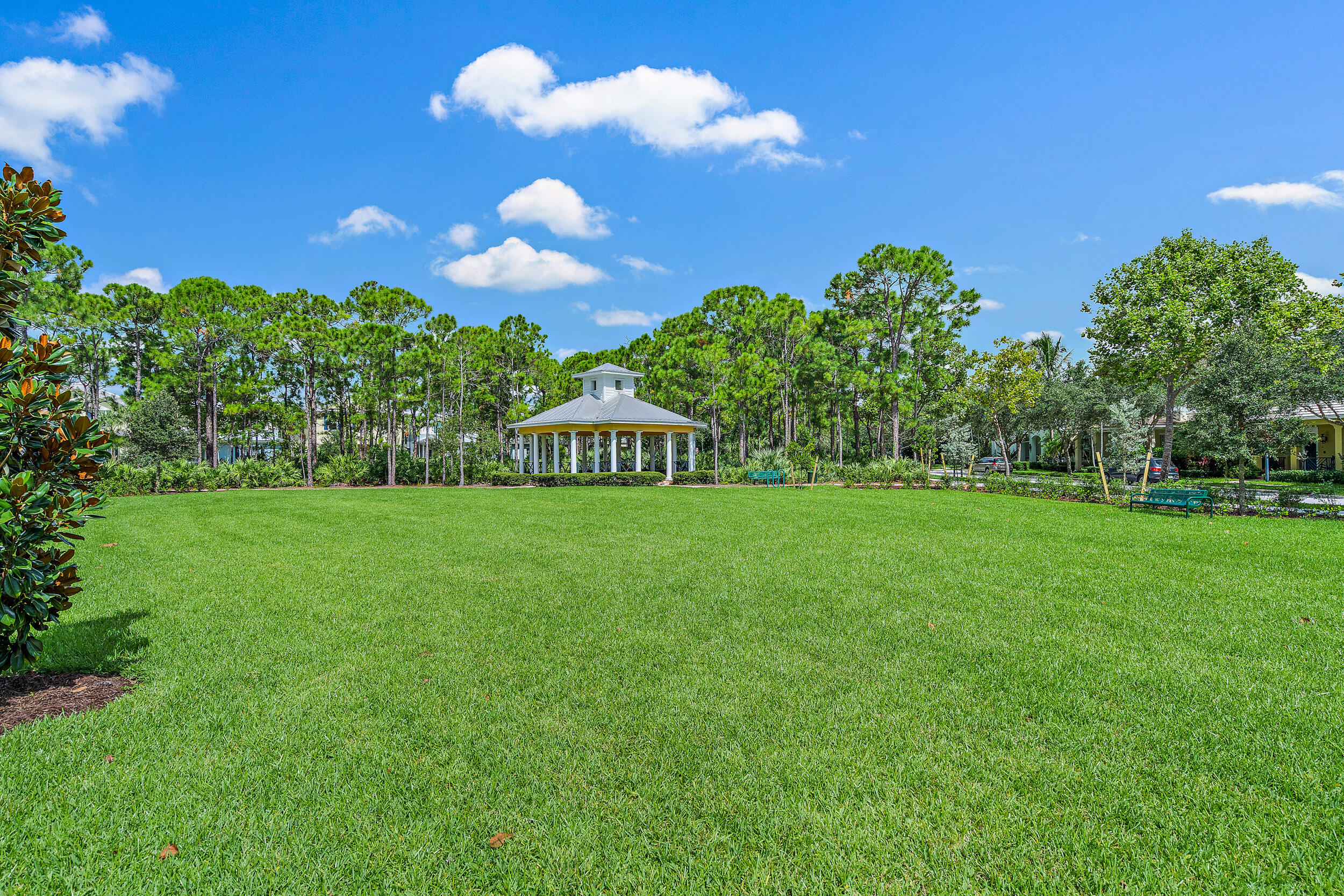 238 W Thatch Palm Jupiter, FL 33458