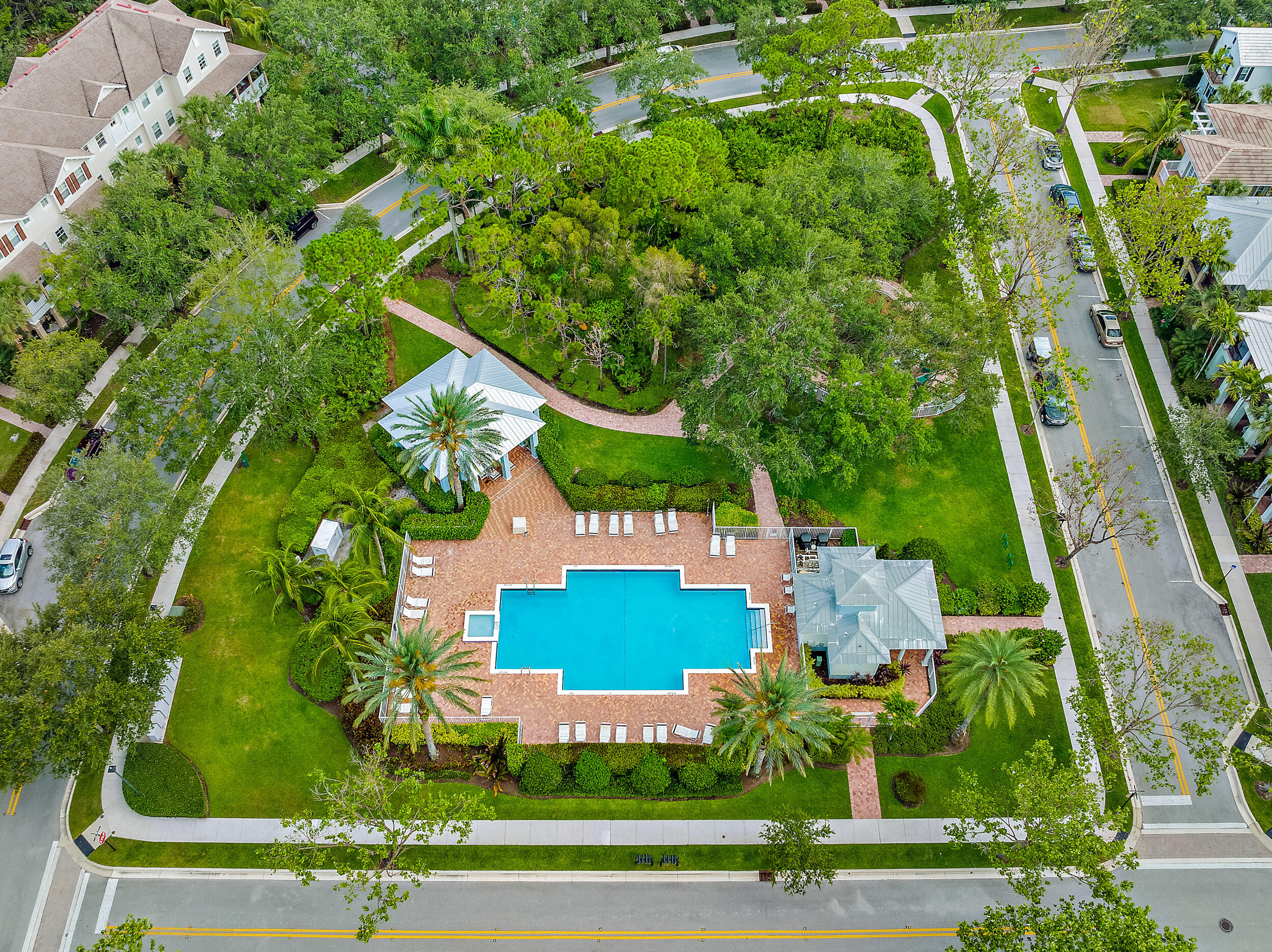238 W Thatch Palm Jupiter, FL 33458