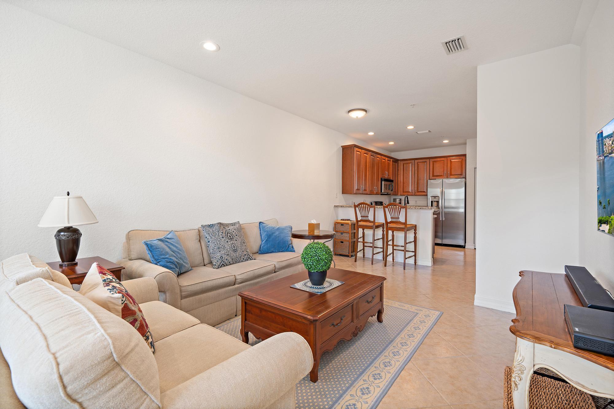 238 W Thatch Palm Jupiter, FL 33458