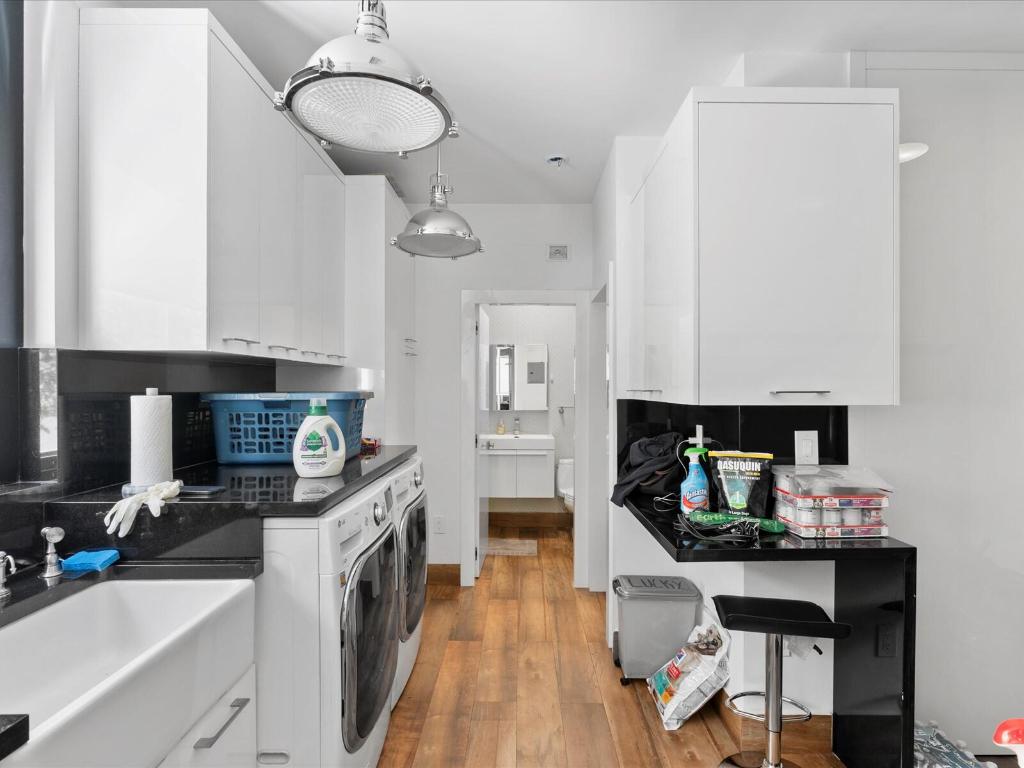 3917 S Le Jeune Miami, FL 33146