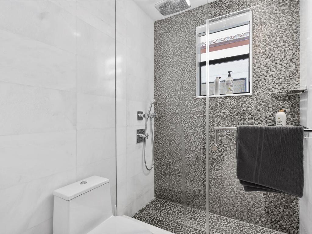 3917 S Le Jeune Miami, FL 33146