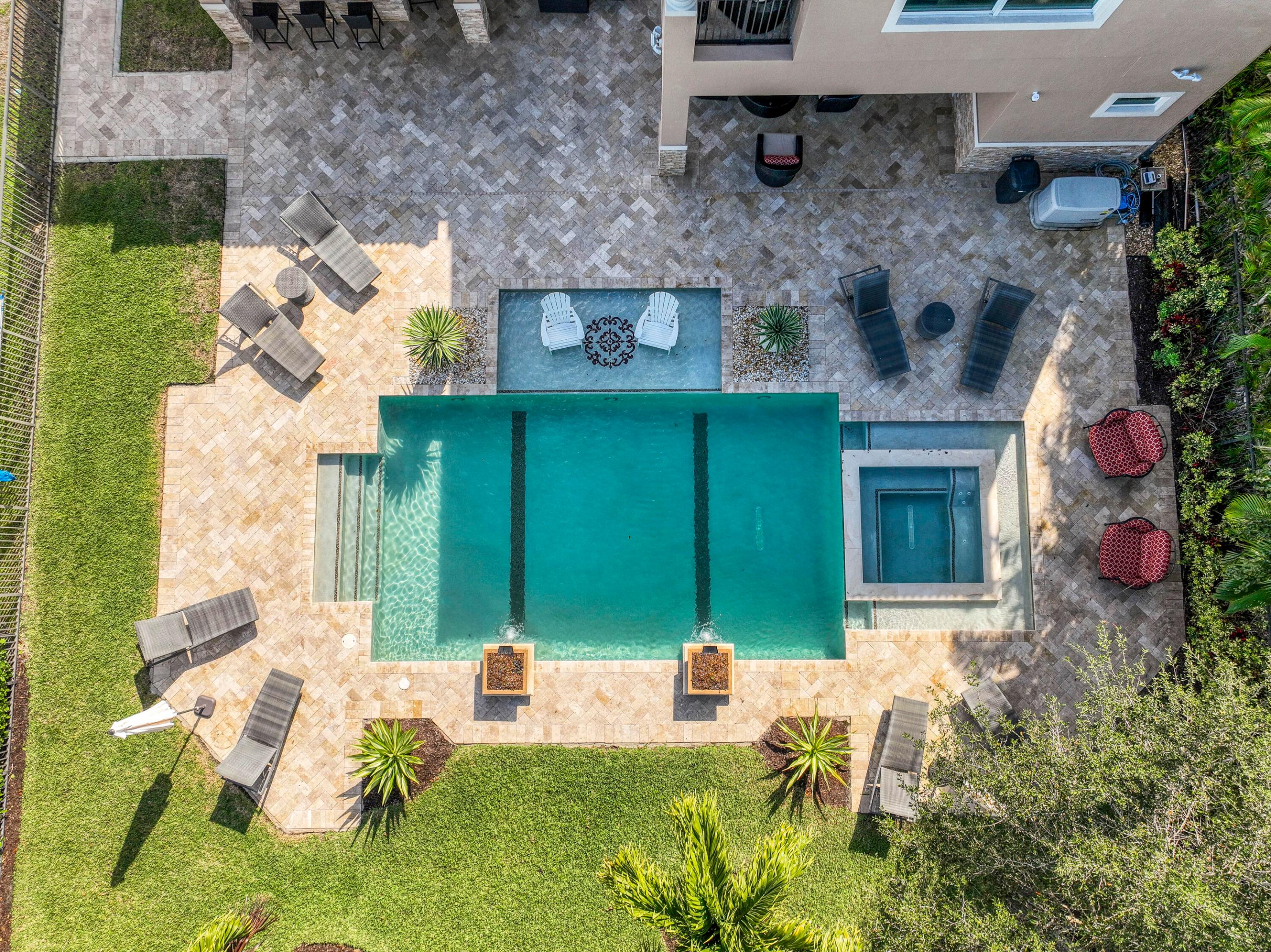 135 Carmela Jupiter, FL 33478