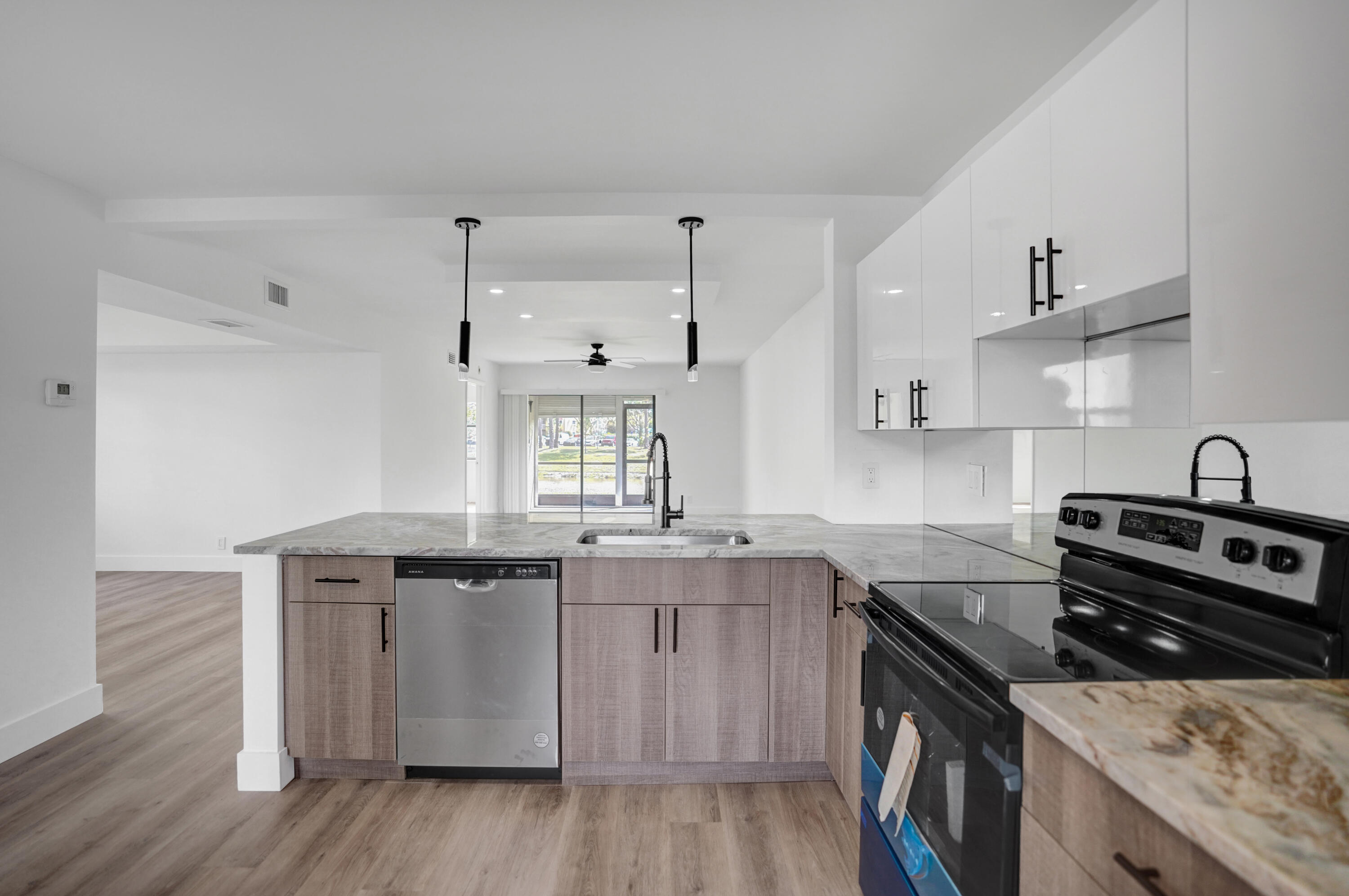 7674 Tahiti #101 Lake Worth, FL 33467