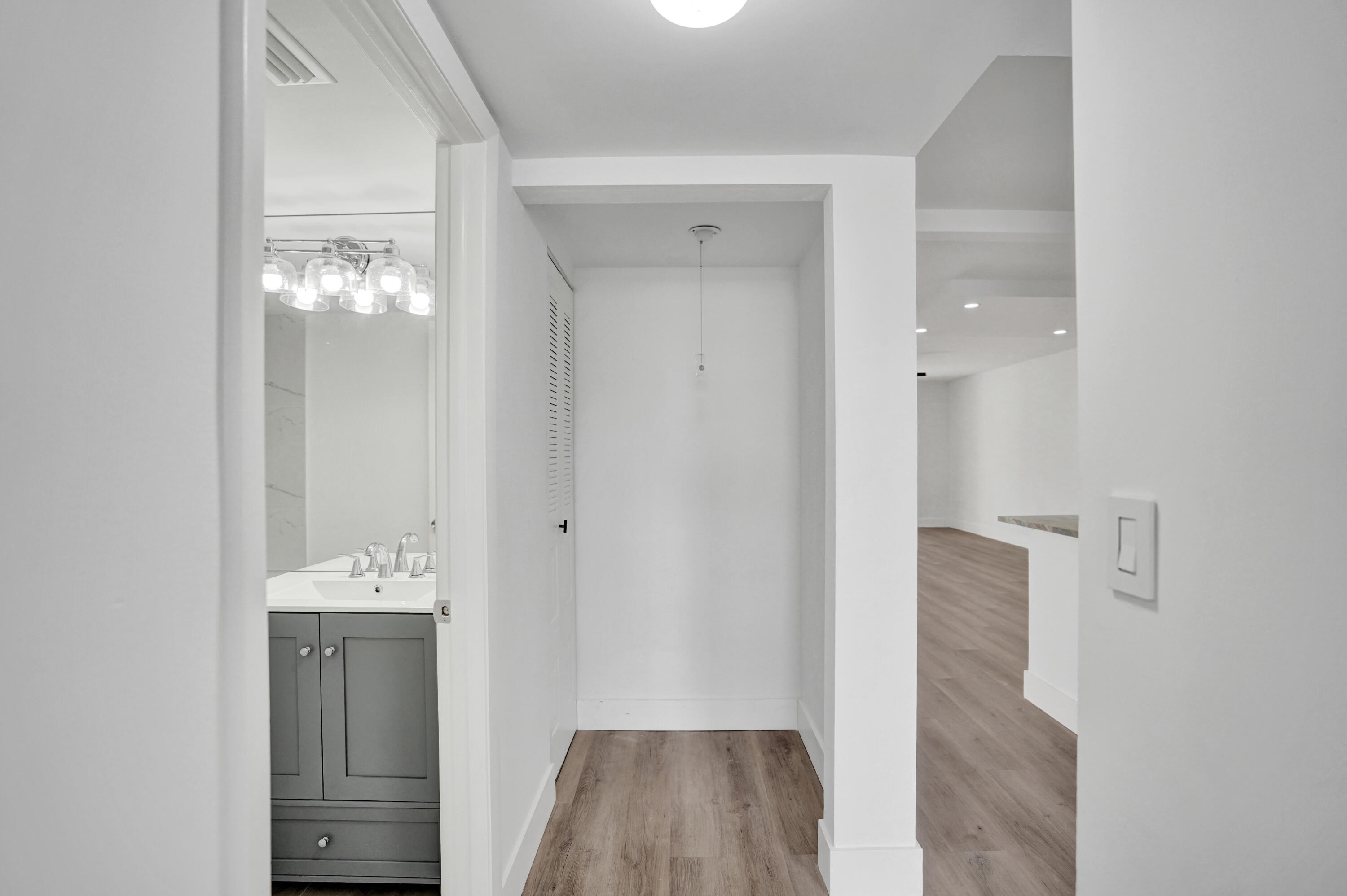 7674 Tahiti #101 Lake Worth, FL 33467