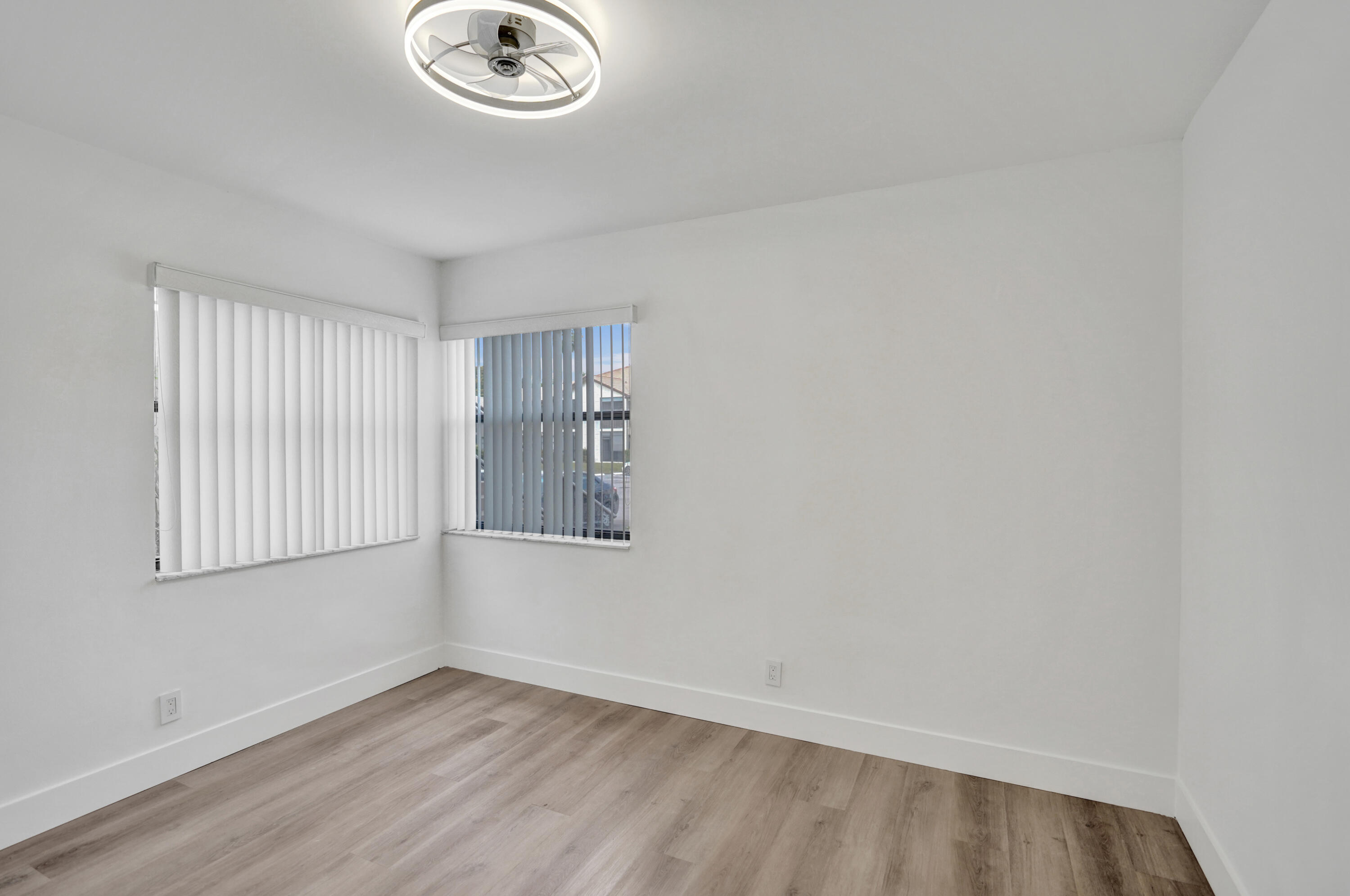 7674 Tahiti #101 Lake Worth, FL 33467