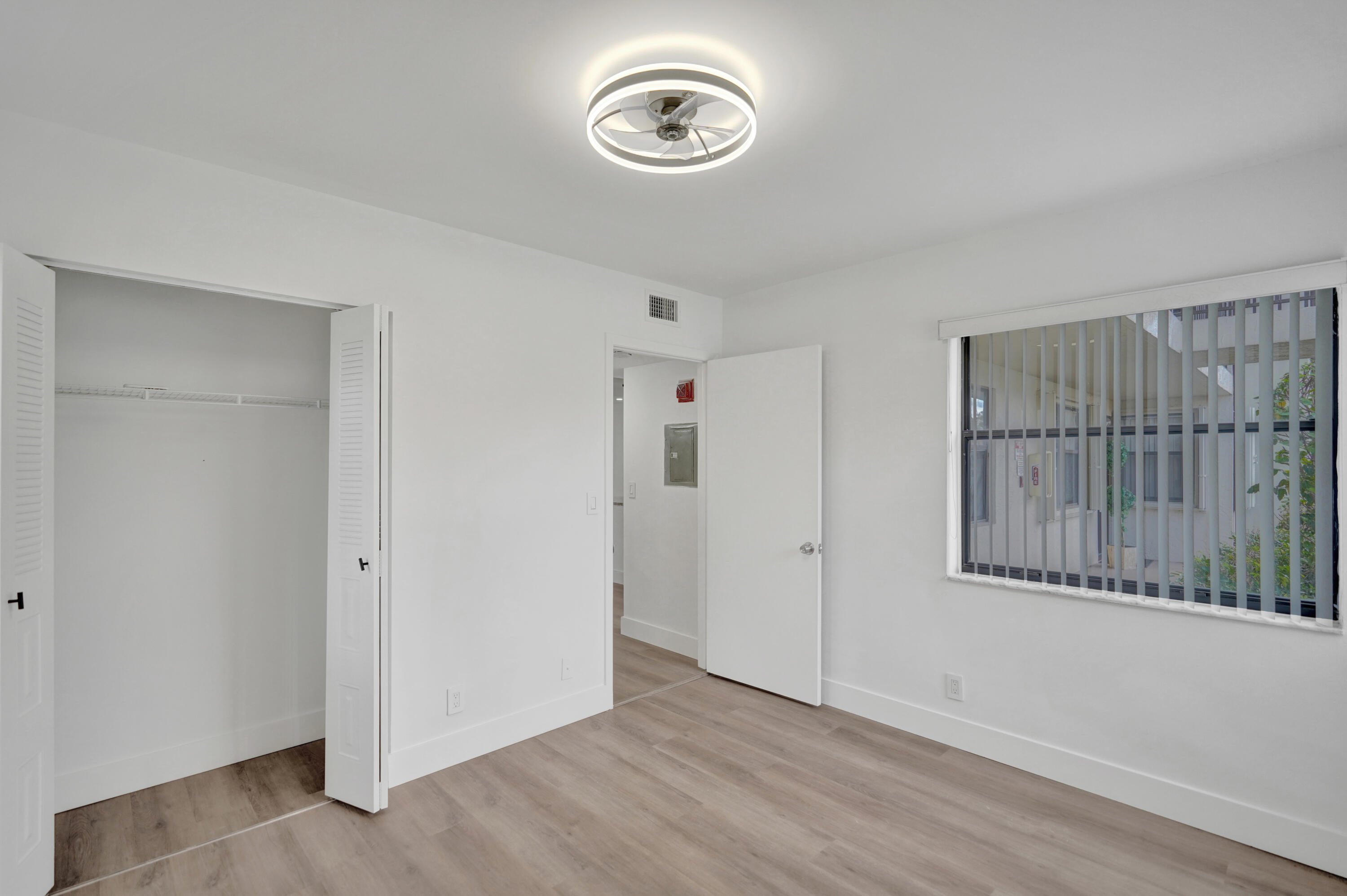 7674 Tahiti #101 Lake Worth, FL 33467