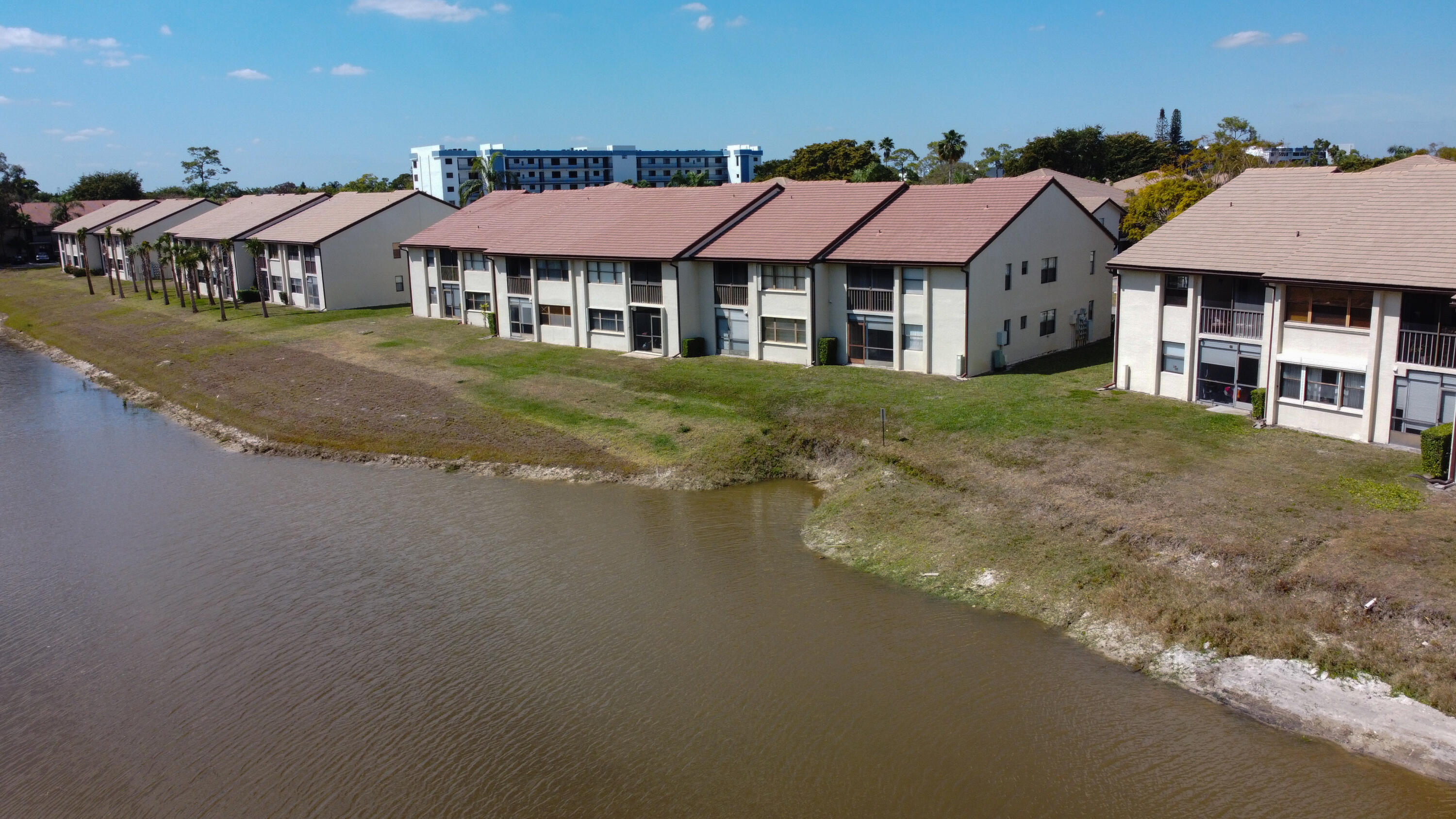 7674 Tahiti #101 Lake Worth, FL 33467