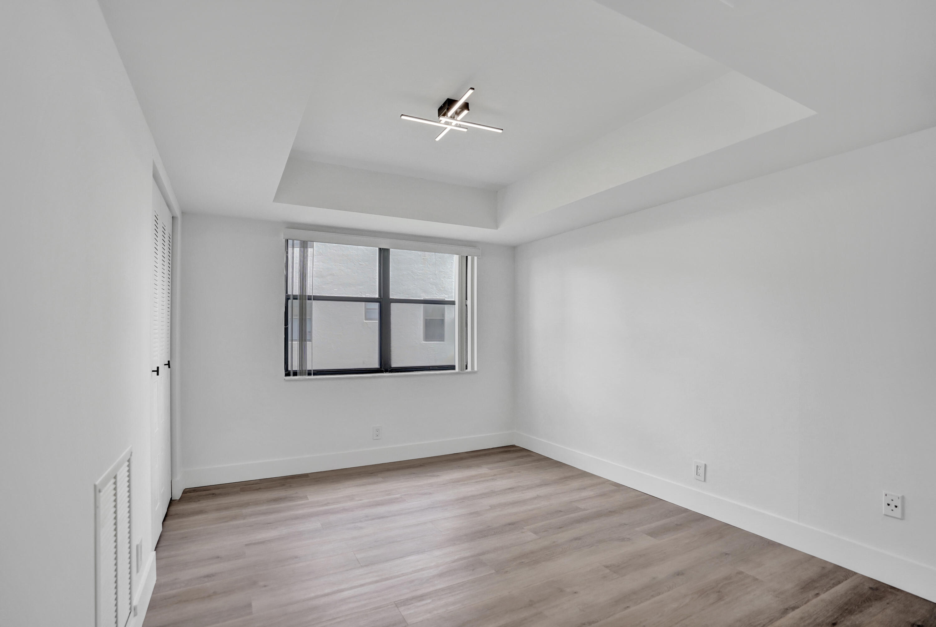 7674 Tahiti #101 Lake Worth, FL 33467