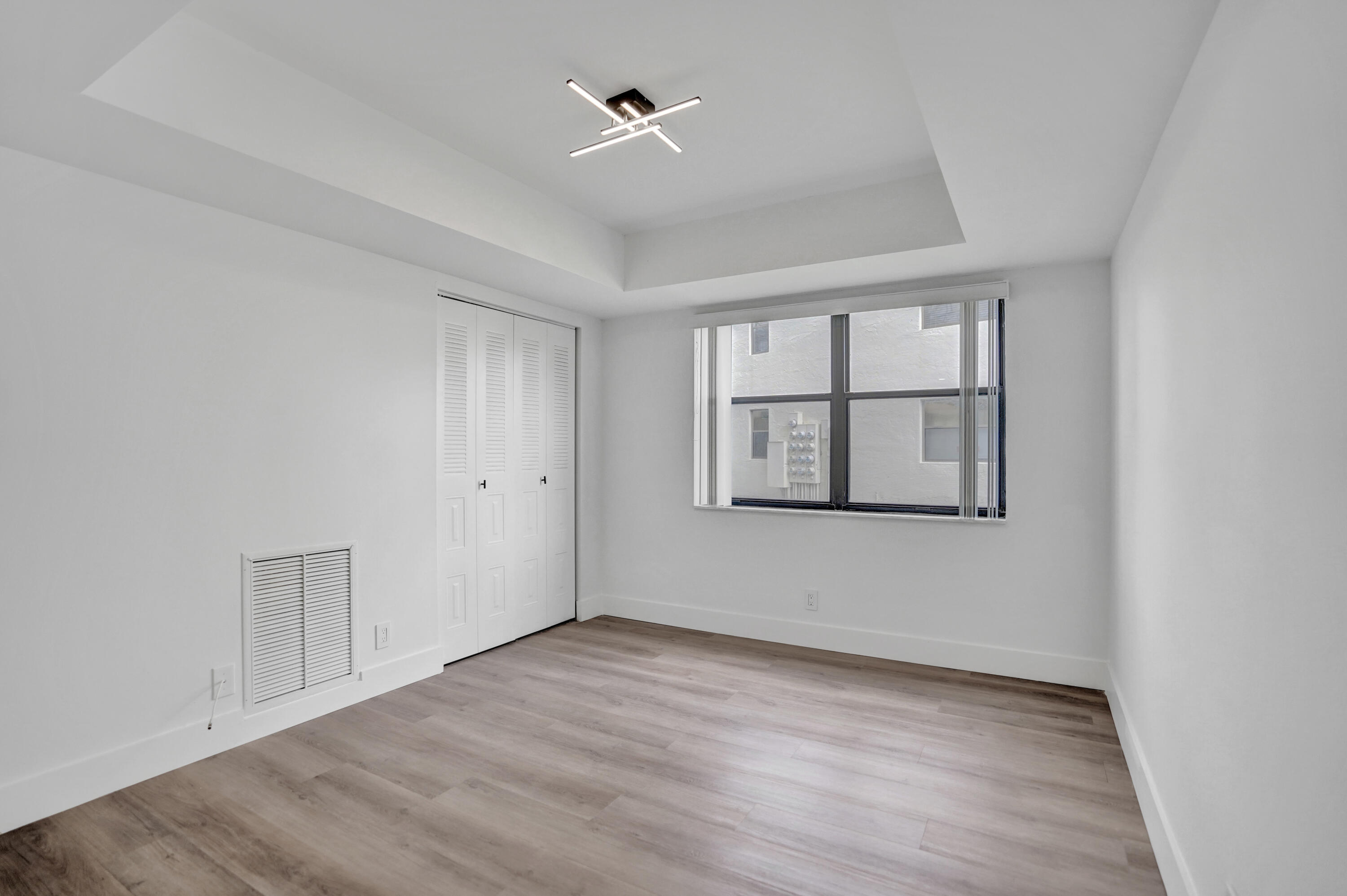 7674 Tahiti #101 Lake Worth, FL 33467