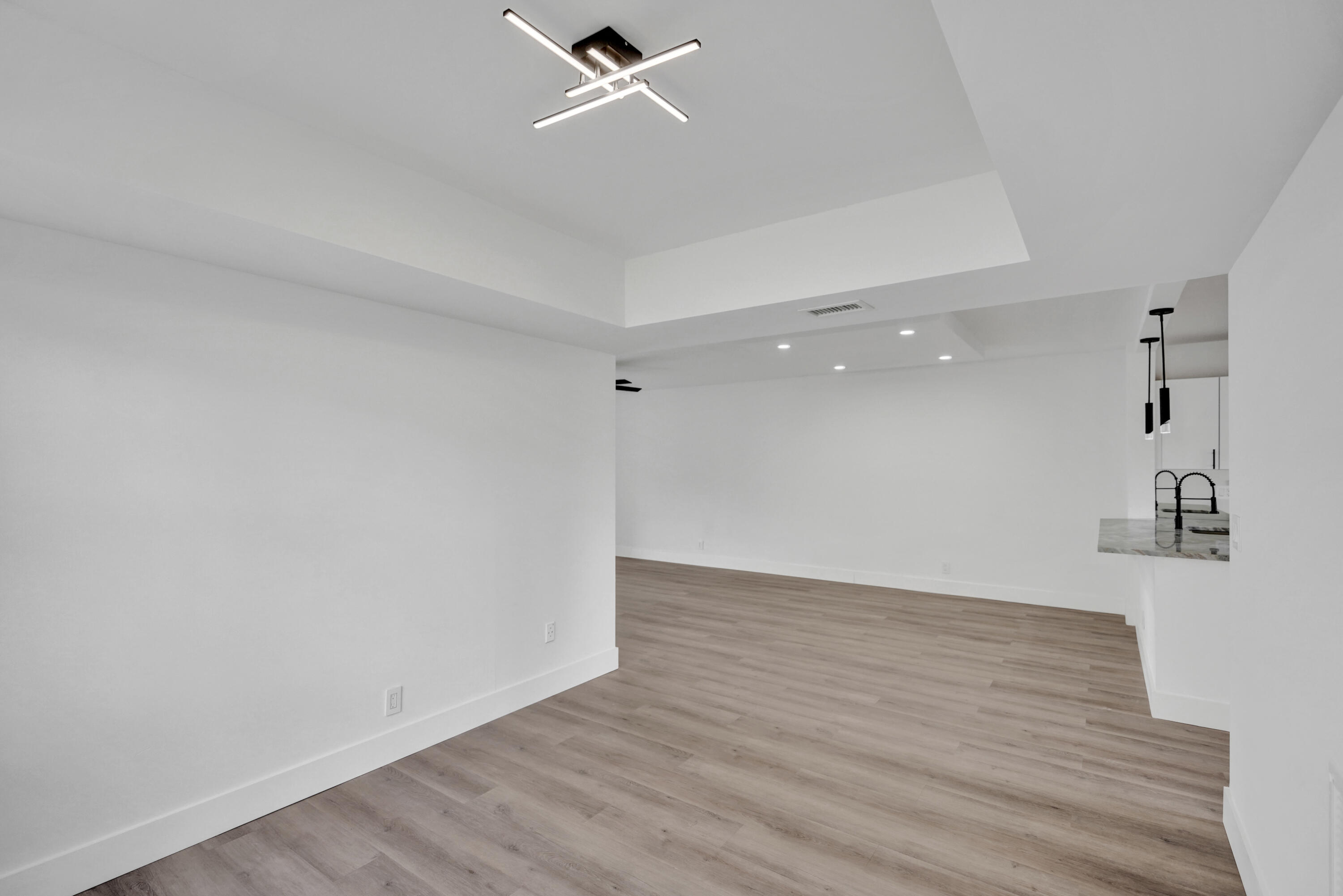 7674 Tahiti #101 Lake Worth, FL 33467