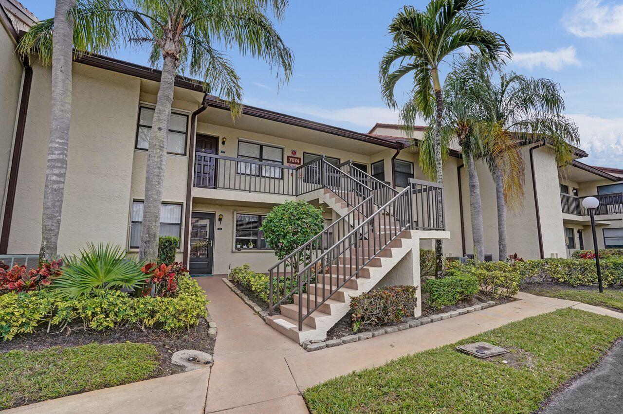 7674 Tahiti #101 Lake Worth, FL 33467