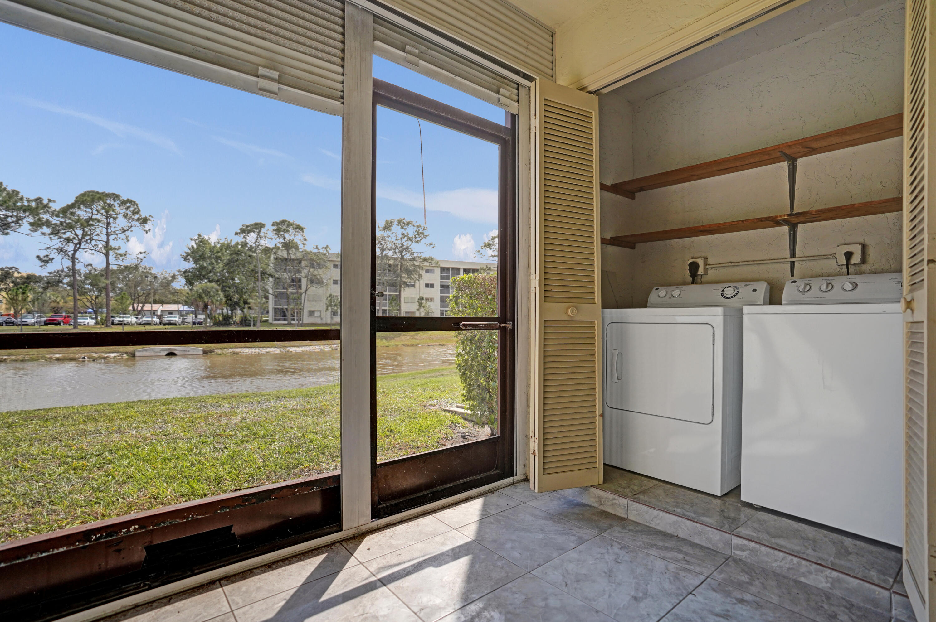 7674 Tahiti #101 Lake Worth, FL 33467