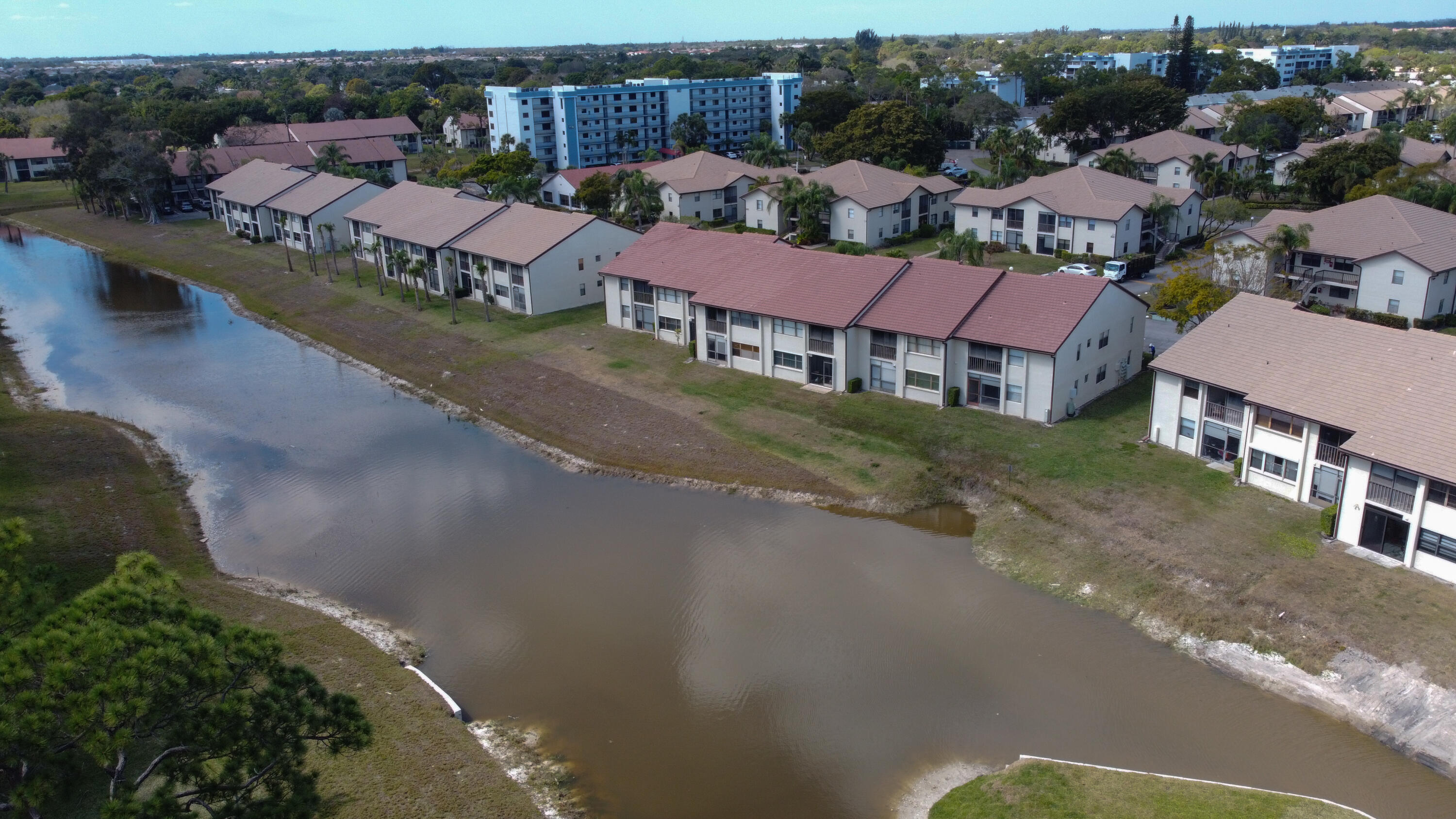 7674 Tahiti #101 Lake Worth, FL 33467