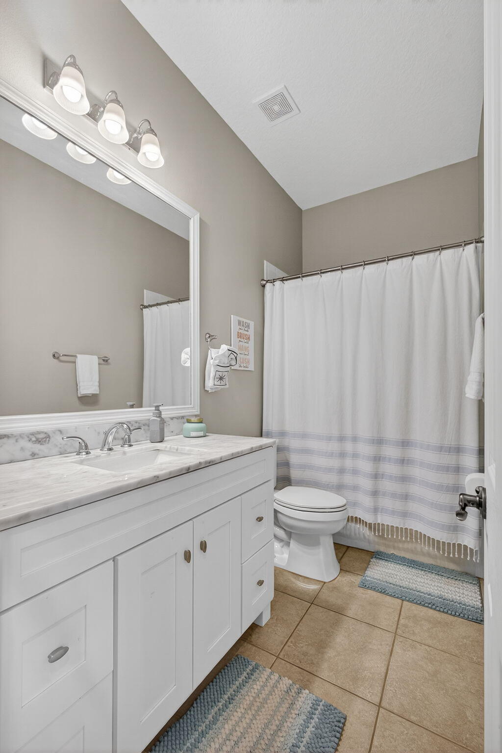 555 Dakota Jupiter, FL 33458