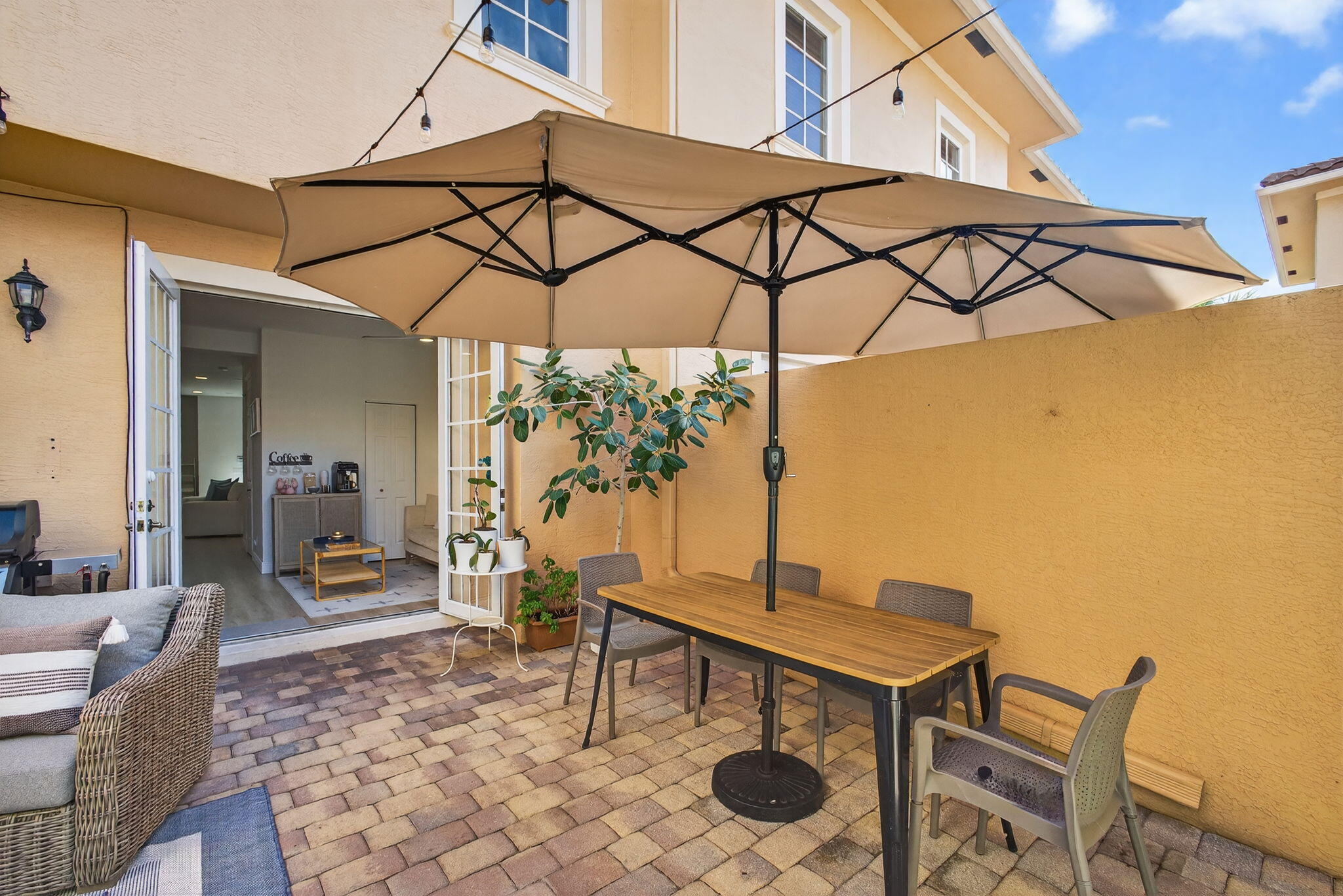 555 Dakota Jupiter, FL 33458