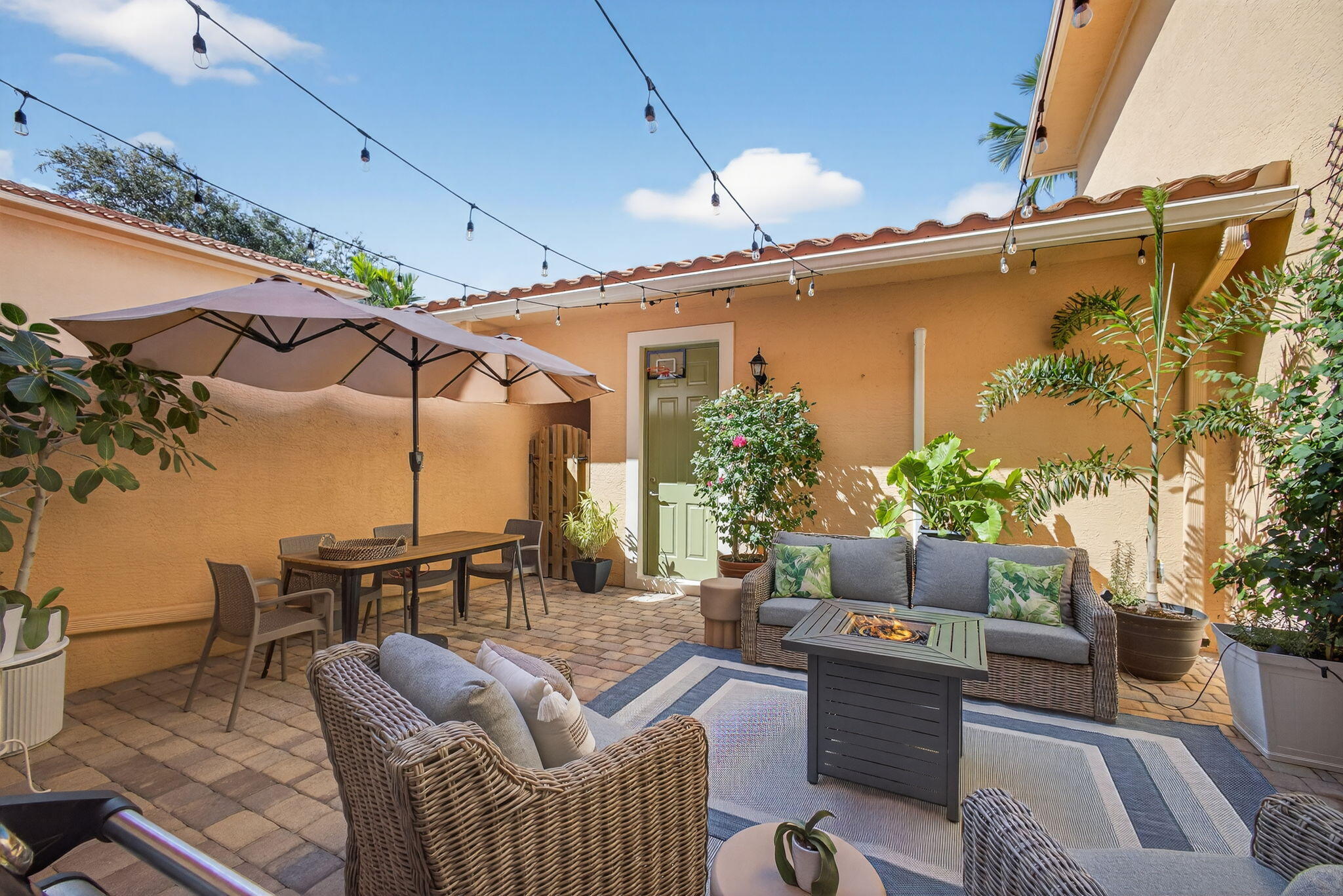 555 Dakota Jupiter, FL 33458