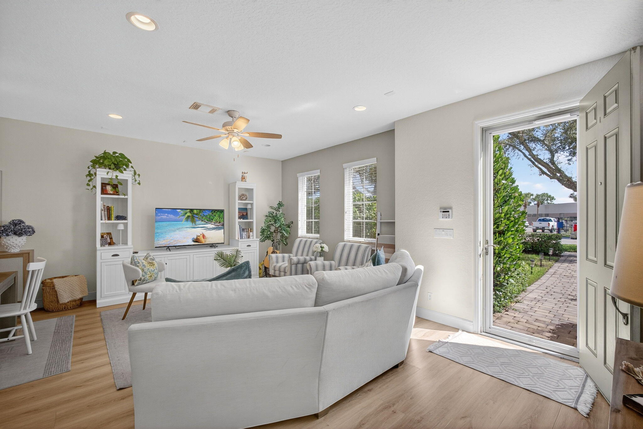 555 Dakota Jupiter, FL 33458